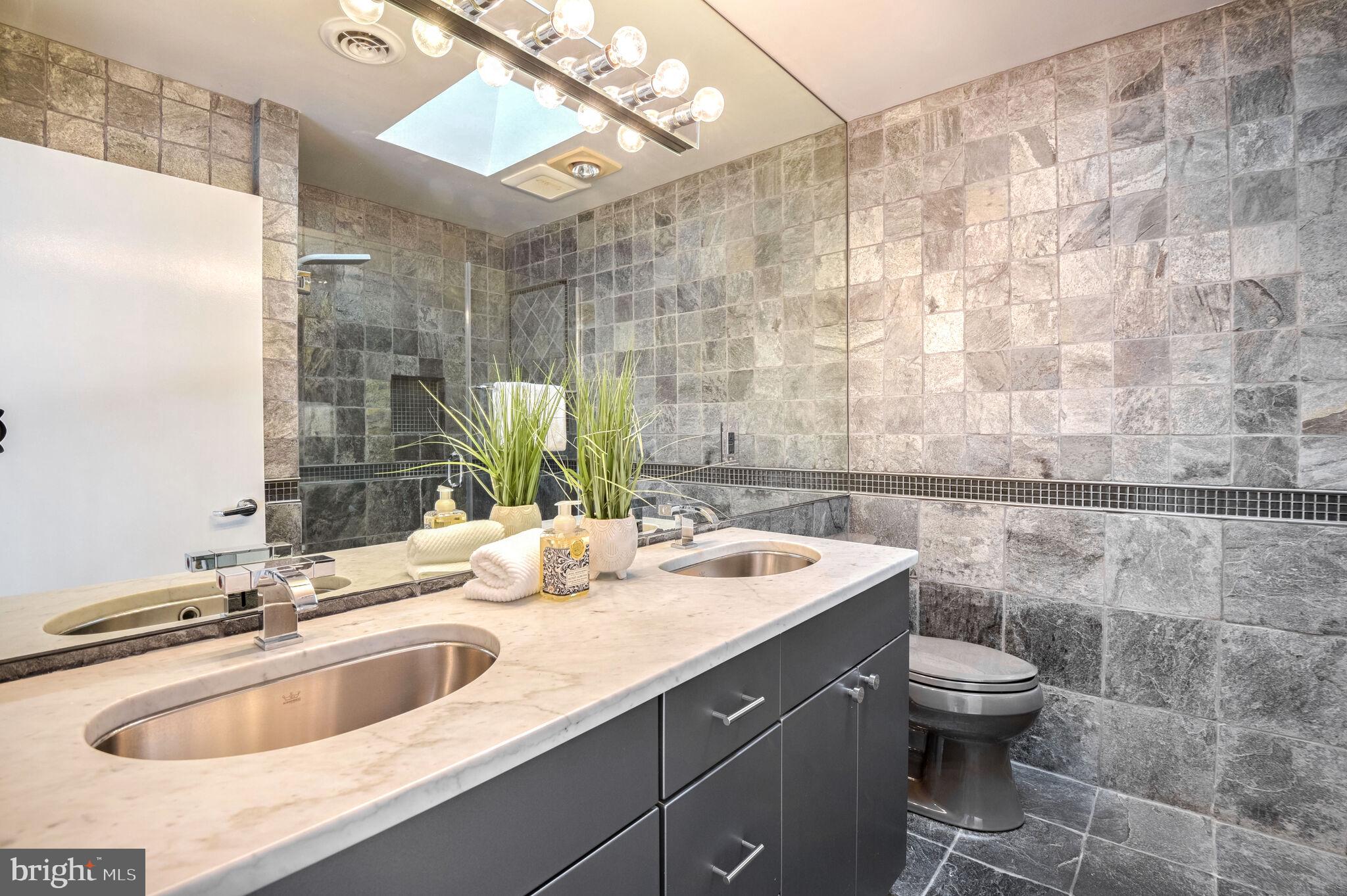 DARNESTOWN OUTSIDE - Residential