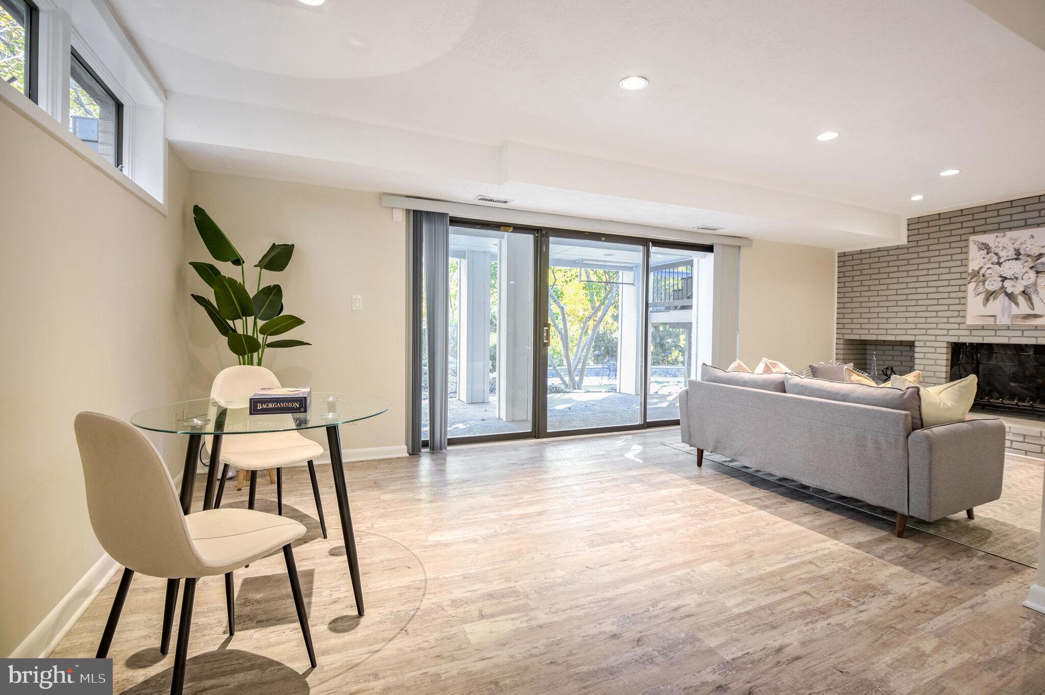 DARNESTOWN OUTSIDE - Residential