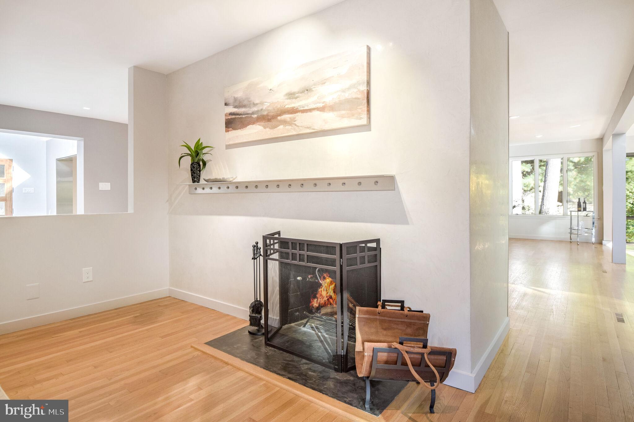 DARNESTOWN OUTSIDE - Residential