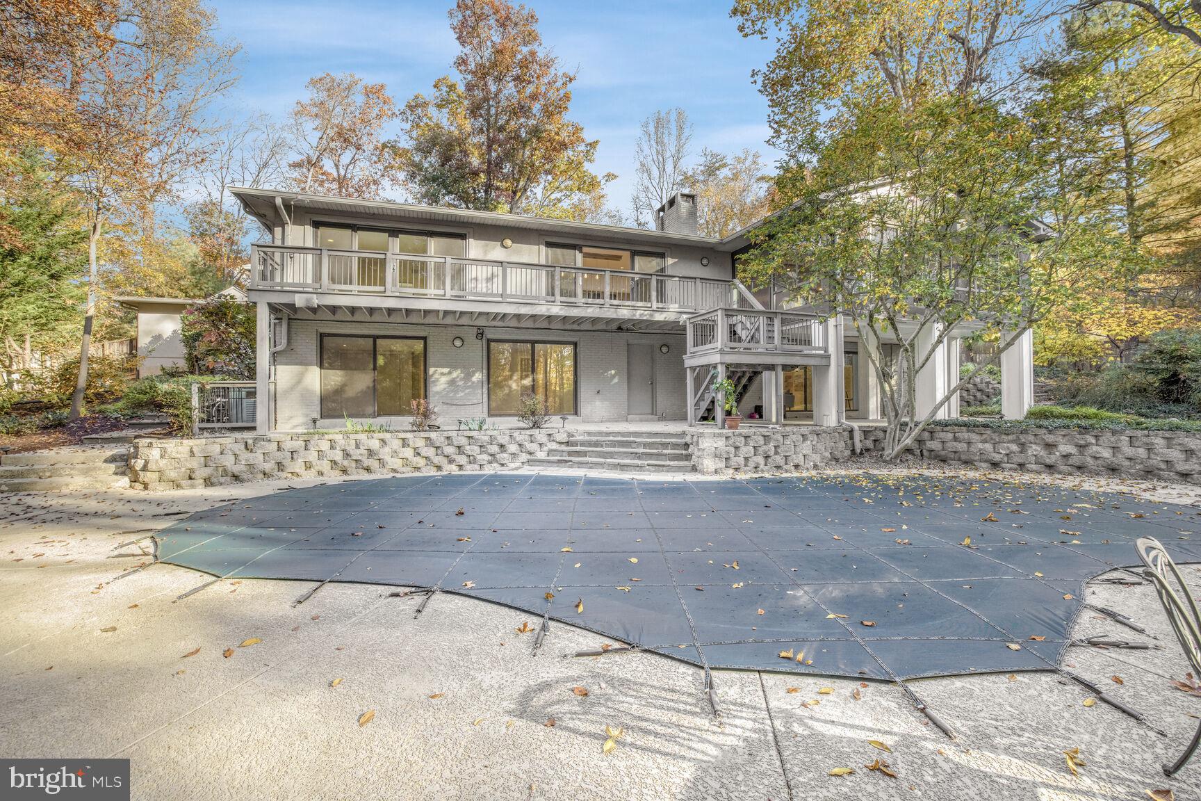 DARNESTOWN OUTSIDE - Residential