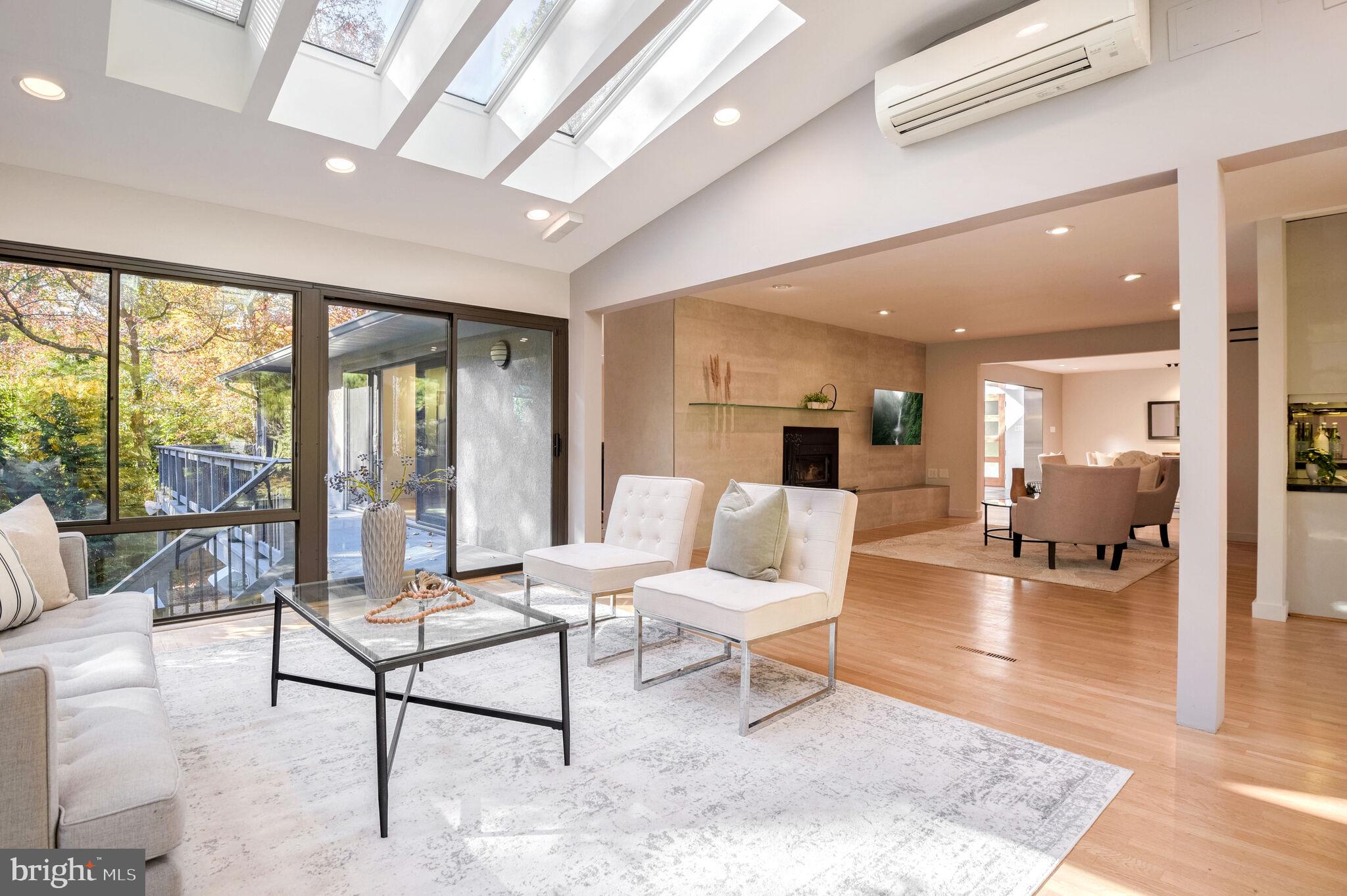 DARNESTOWN OUTSIDE - Residential