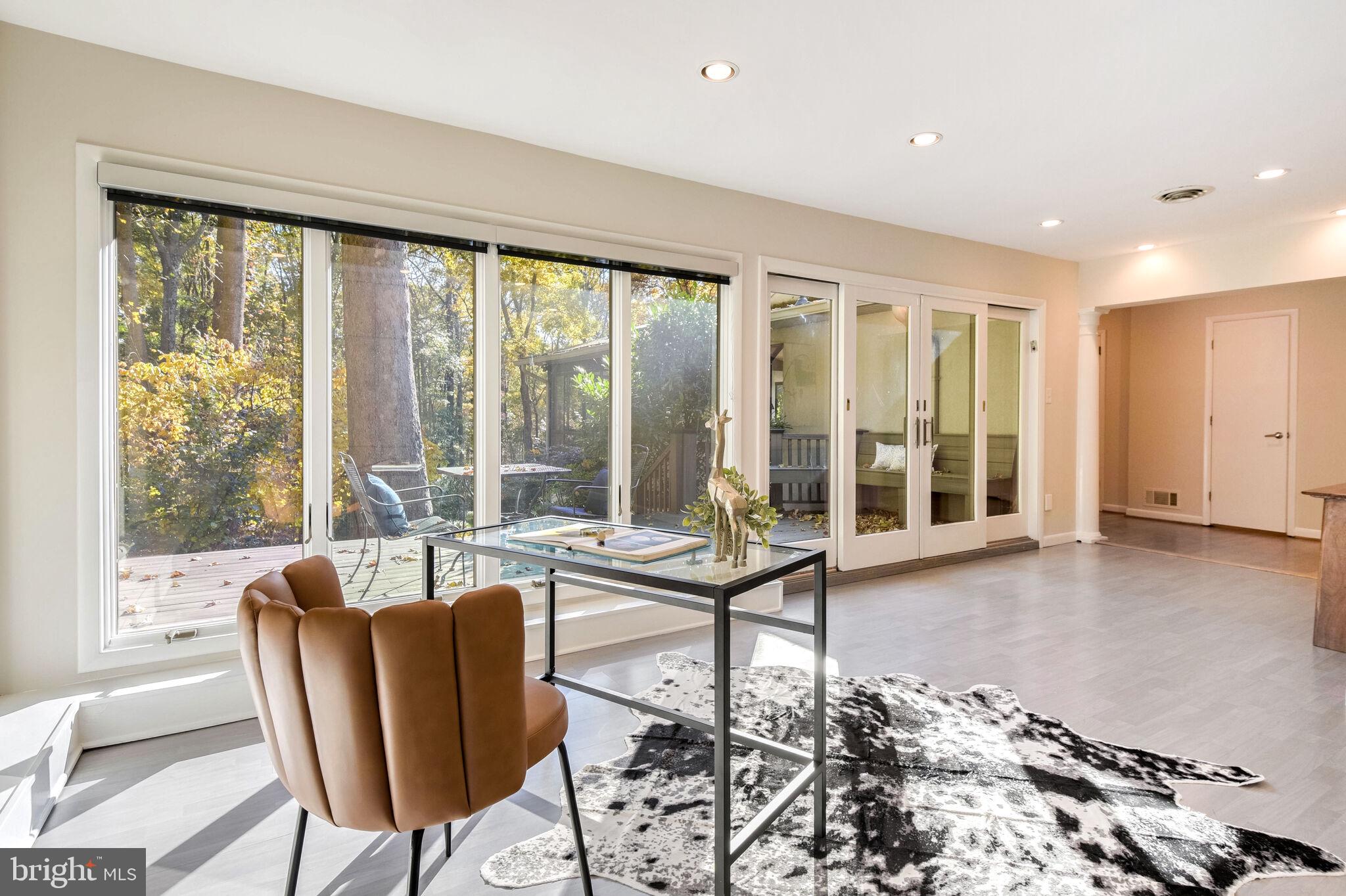 DARNESTOWN OUTSIDE - Residential