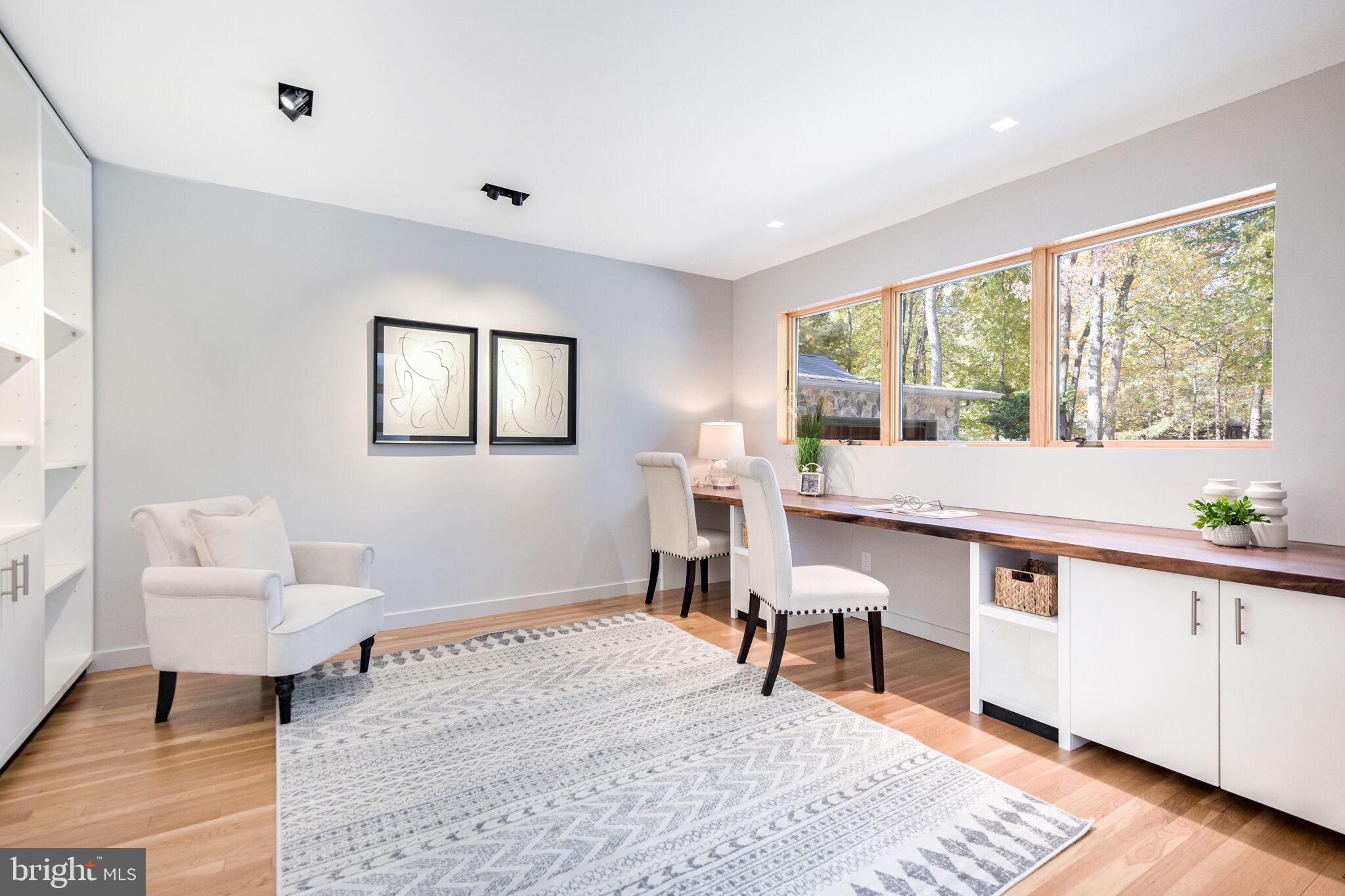 DARNESTOWN OUTSIDE - Residential