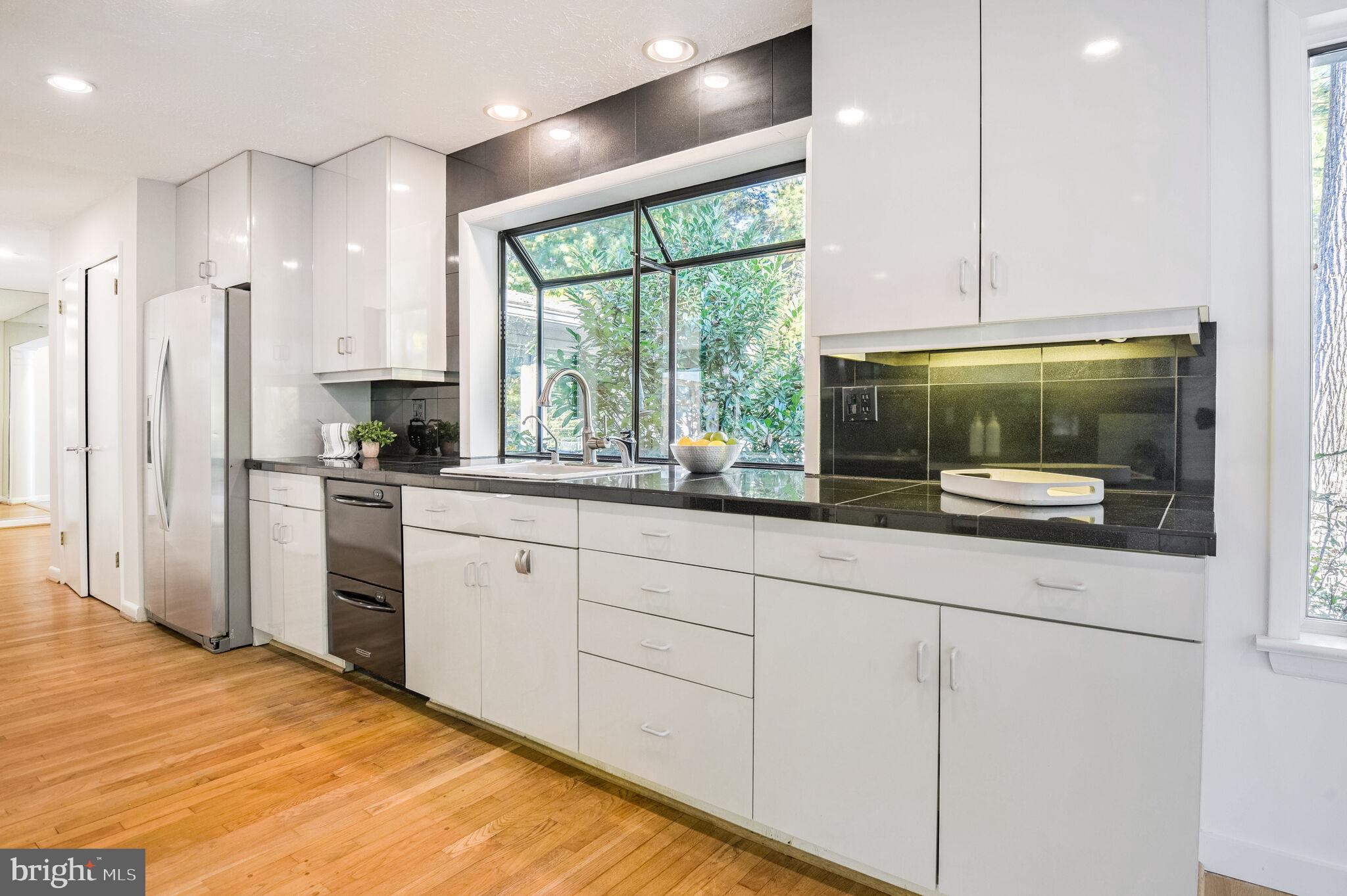 DARNESTOWN OUTSIDE - Residential