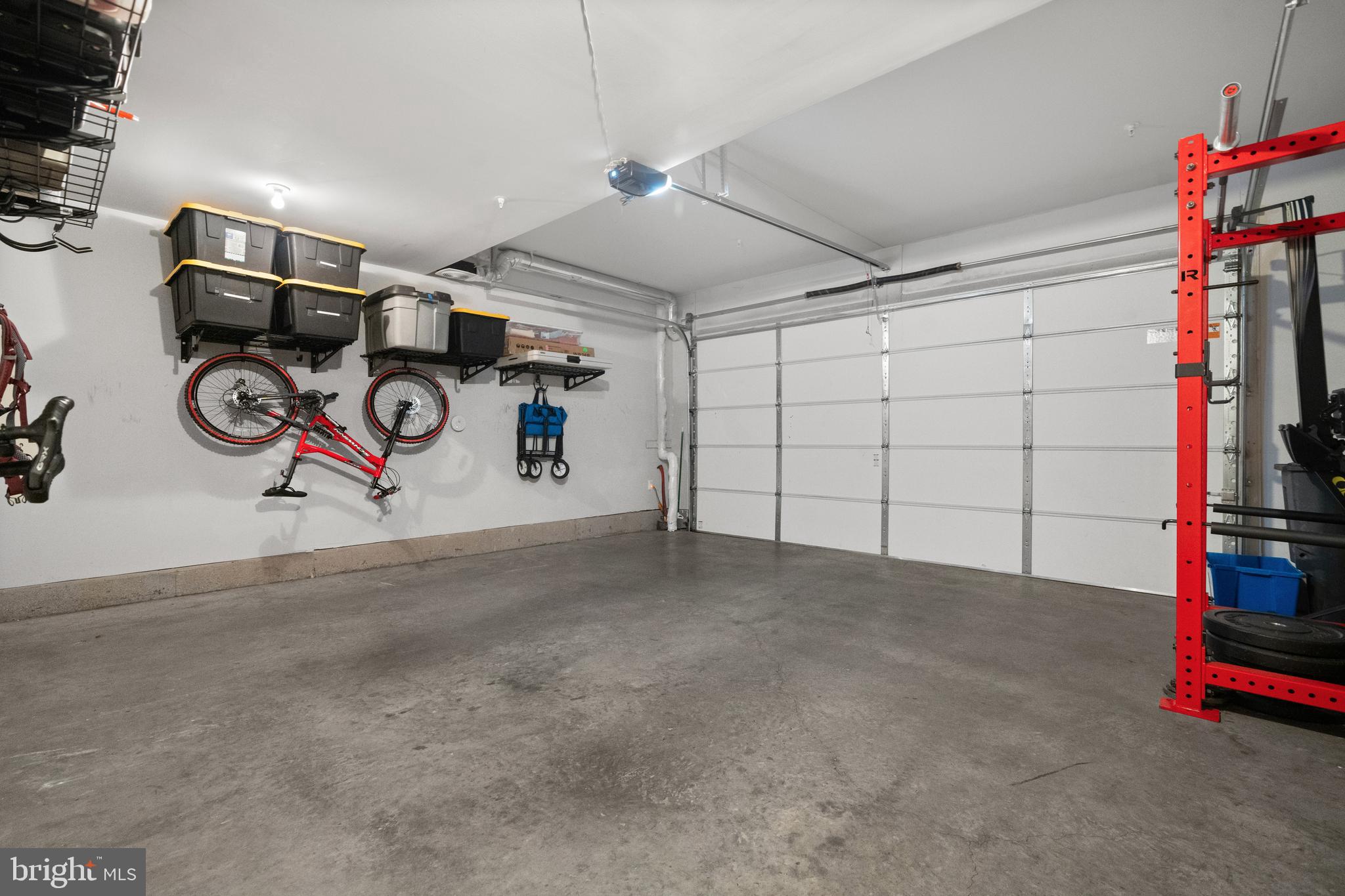 EISENHOWER SQUARE - Residential Lease