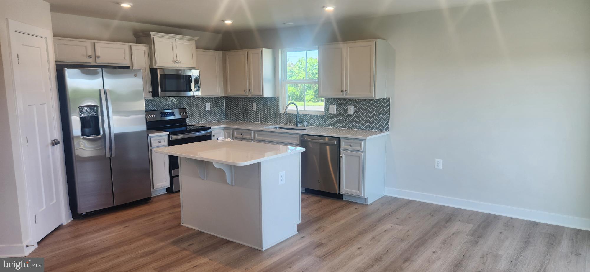 SOUTH BROOK - Residential