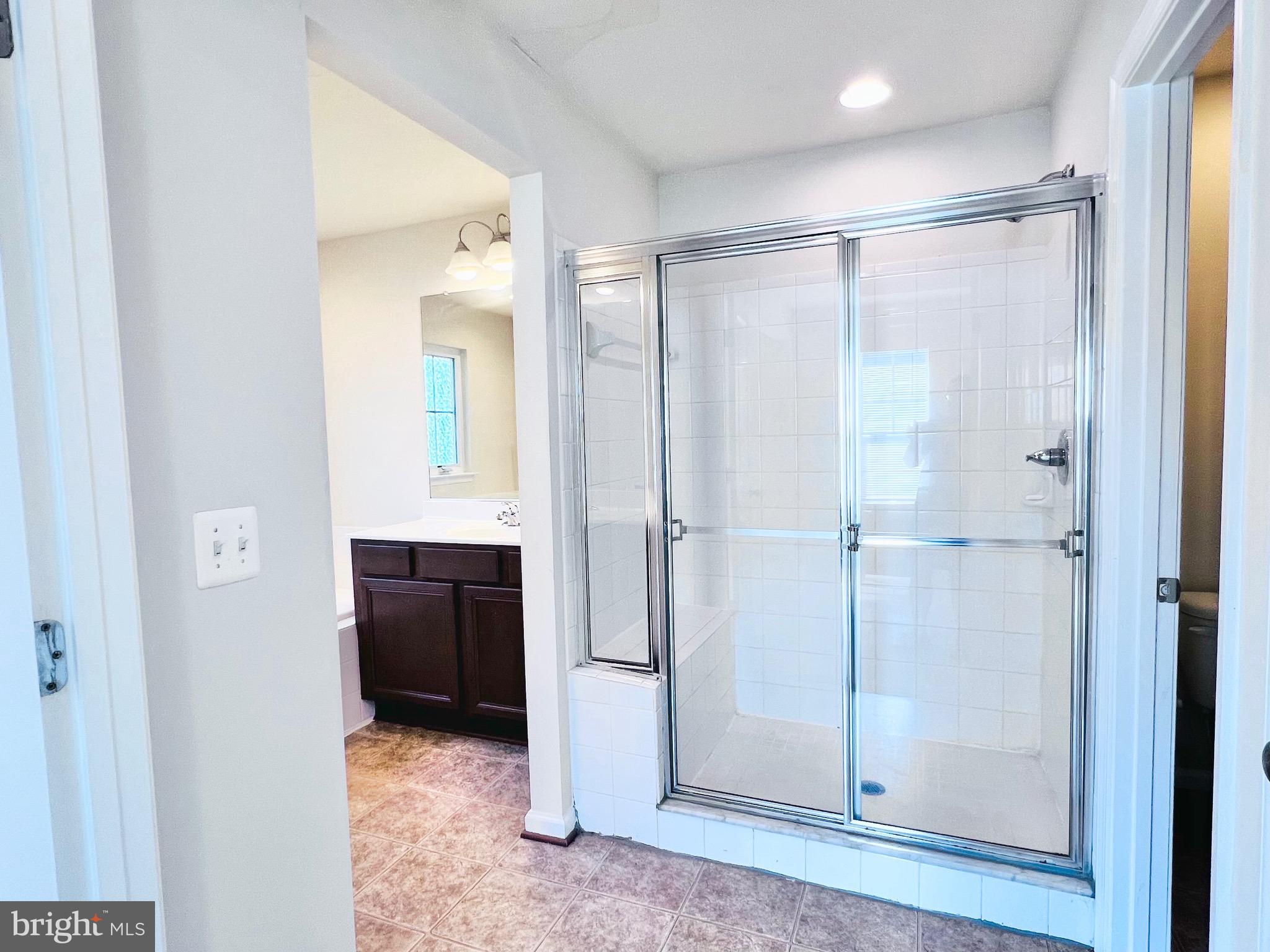 WOODSTREAM - Residential Lease