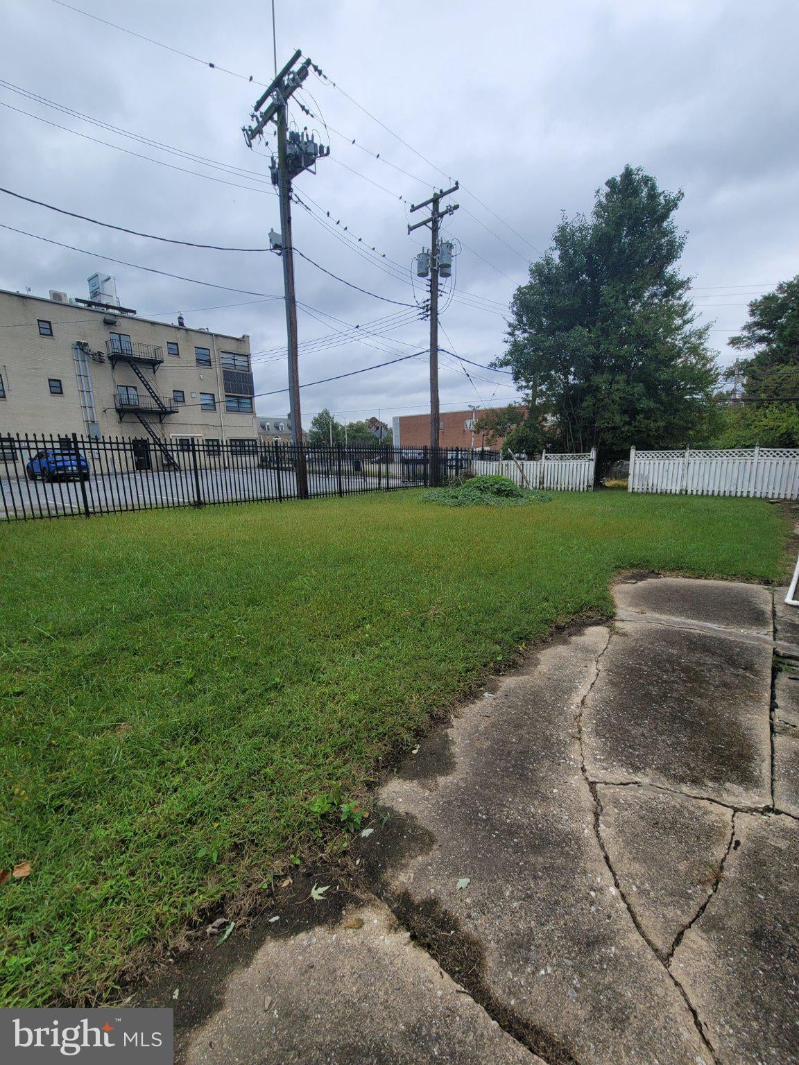 408 ROSSITER AVENUE
