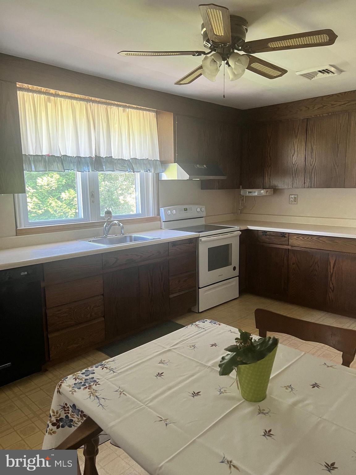 PINE TREE FARMS - Residential