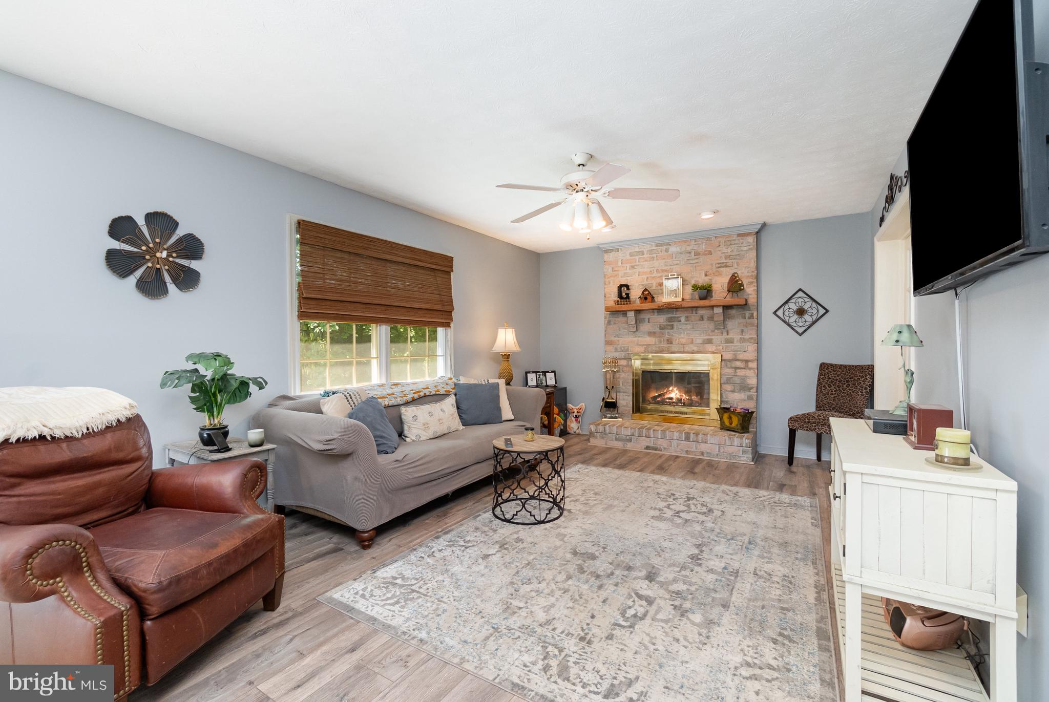 OVERVIEW MANOR - Residential