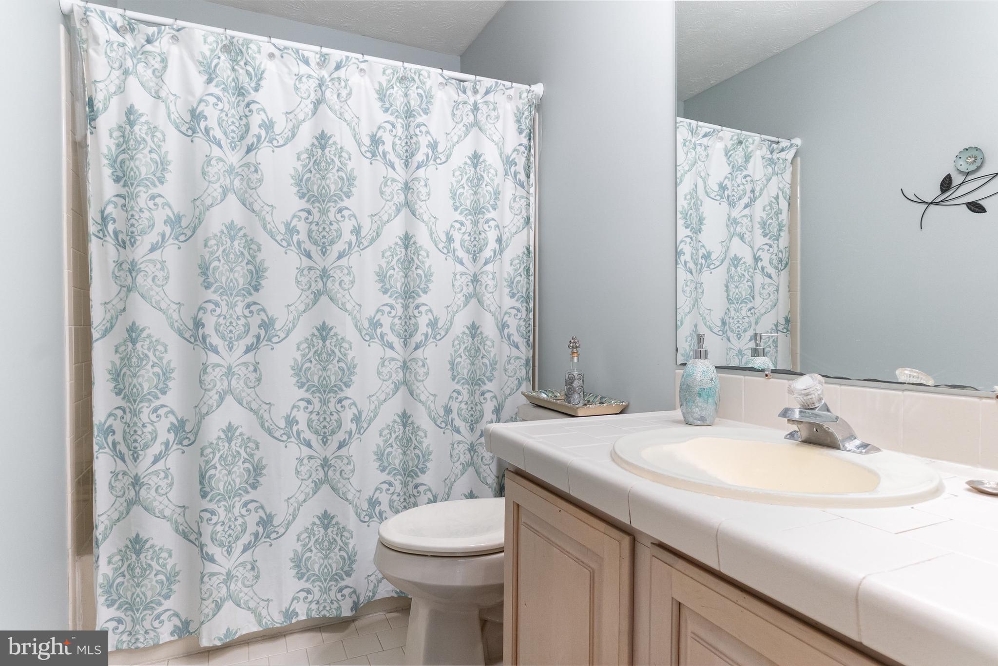 OVERVIEW MANOR - Residential