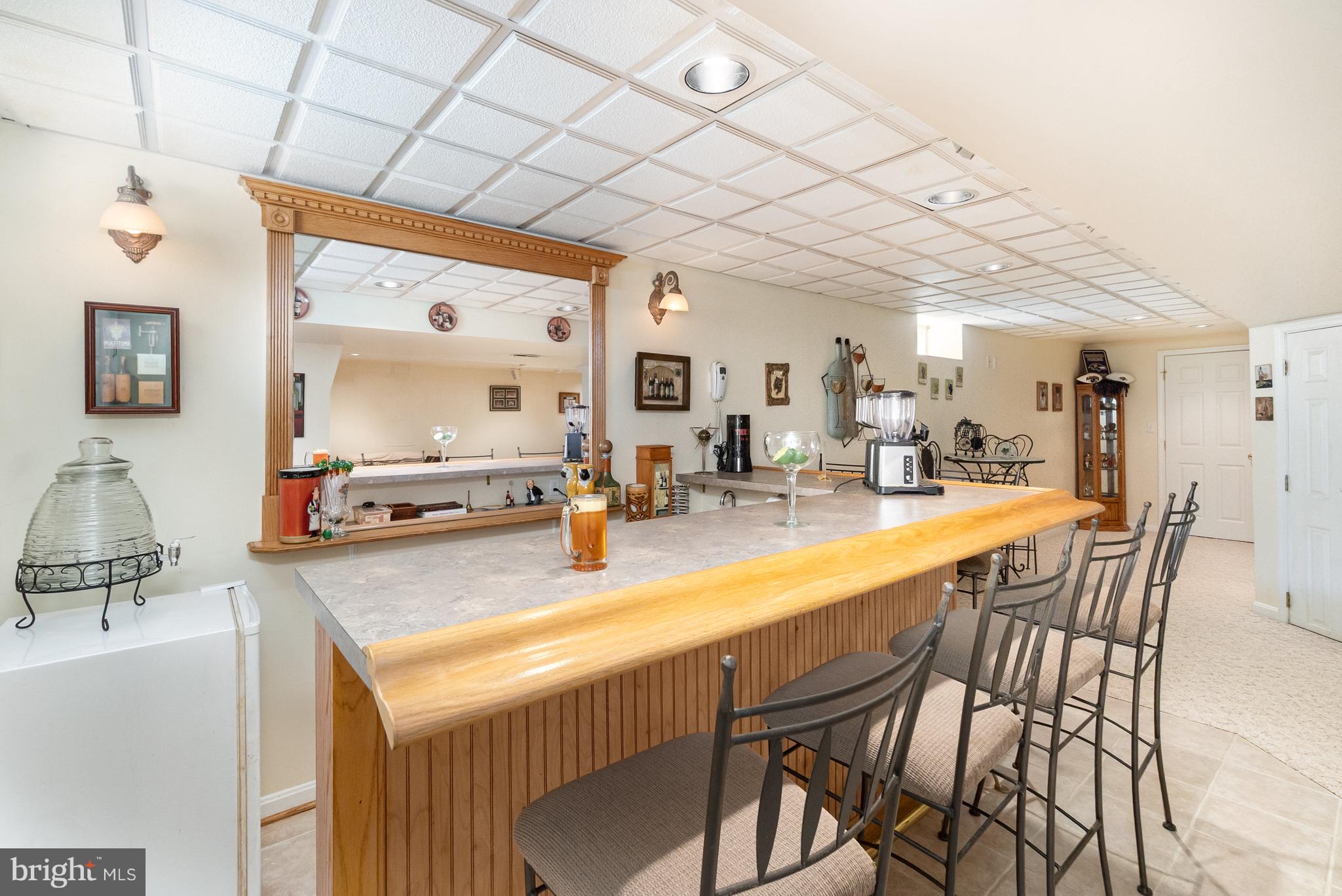 OVERVIEW MANOR - Residential