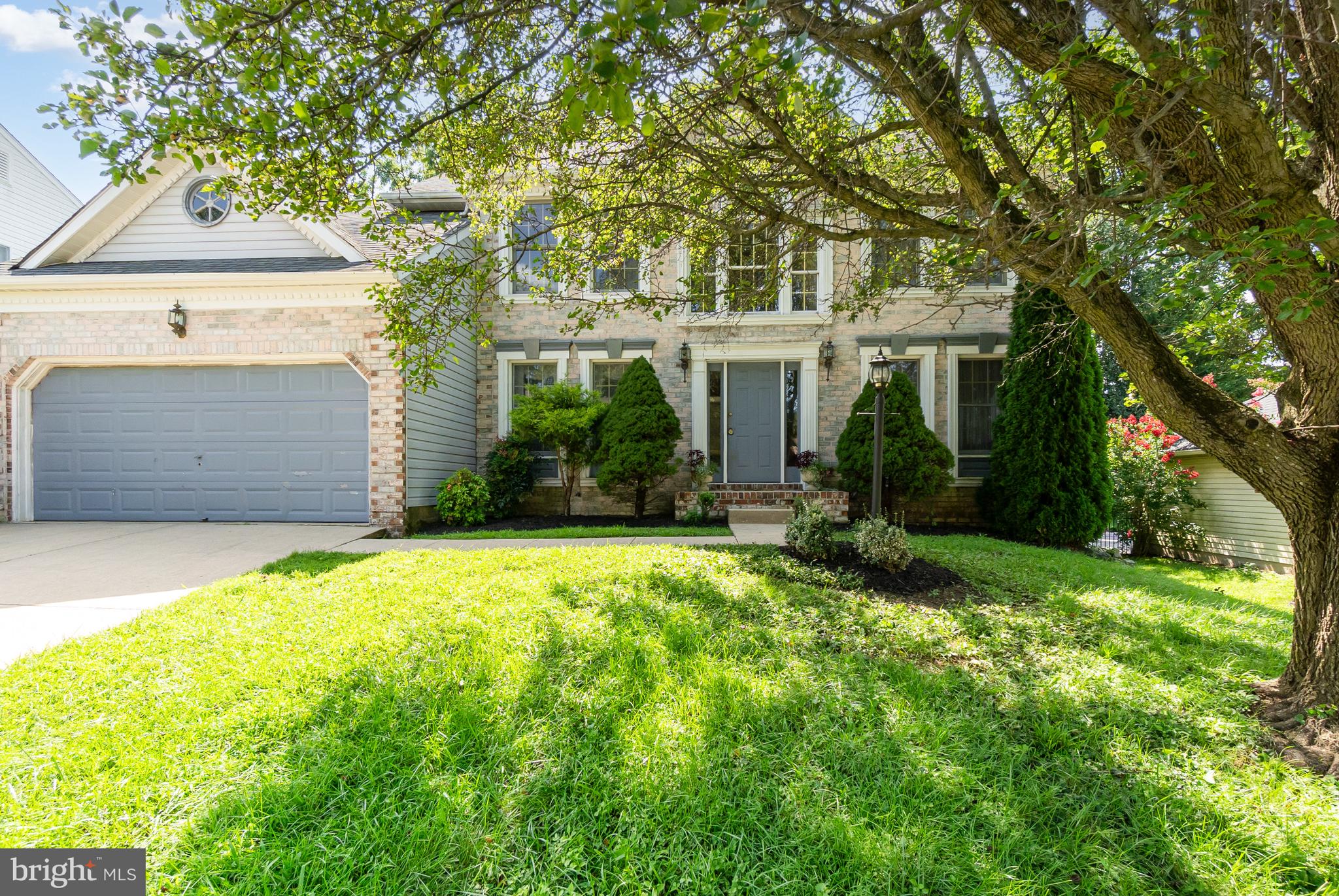 OVERVIEW MANOR - Residential