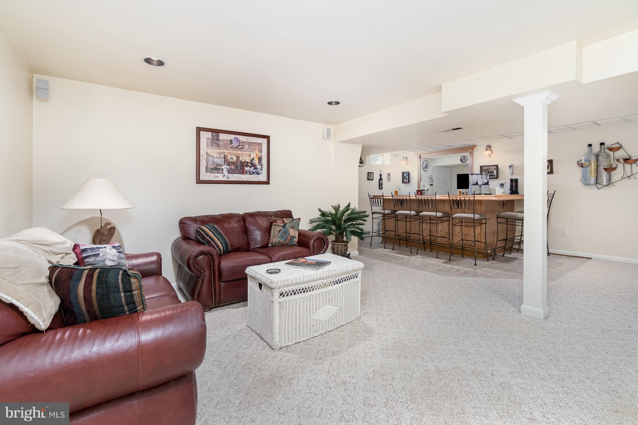 OVERVIEW MANOR - Residential