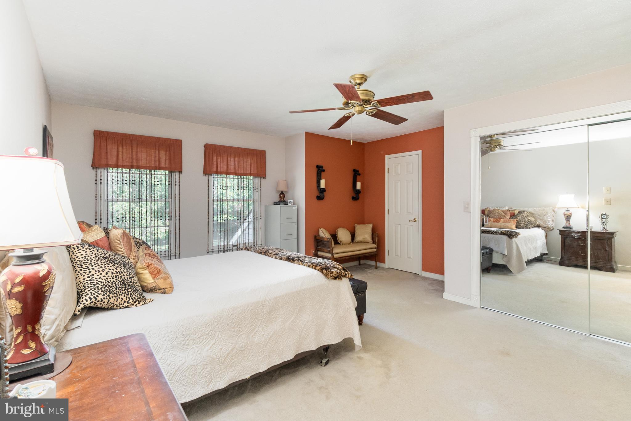 OVERVIEW MANOR - Residential