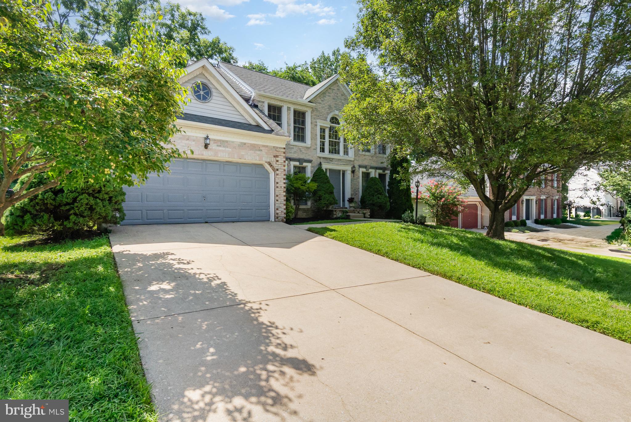 OVERVIEW MANOR - Residential