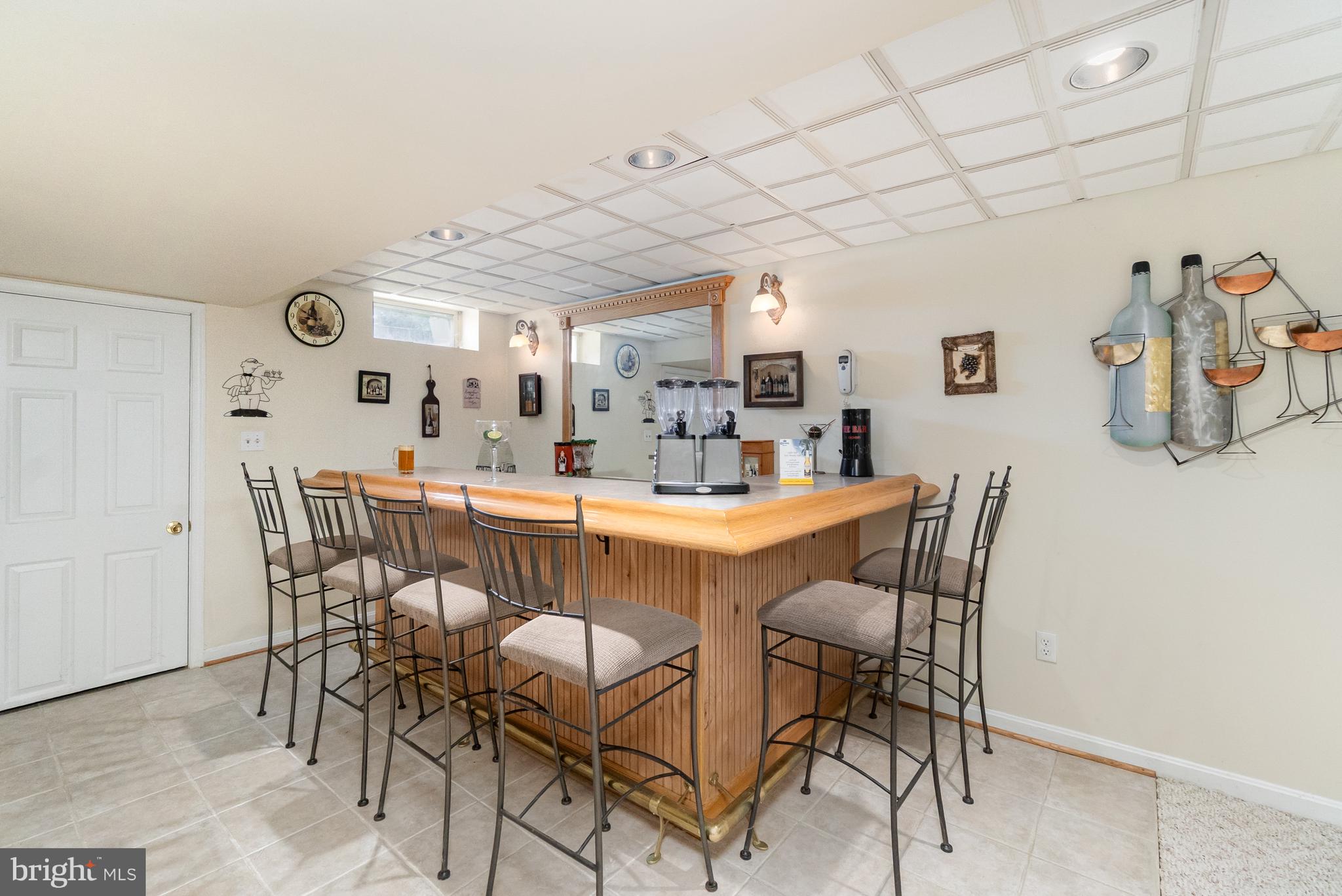 OVERVIEW MANOR - Residential