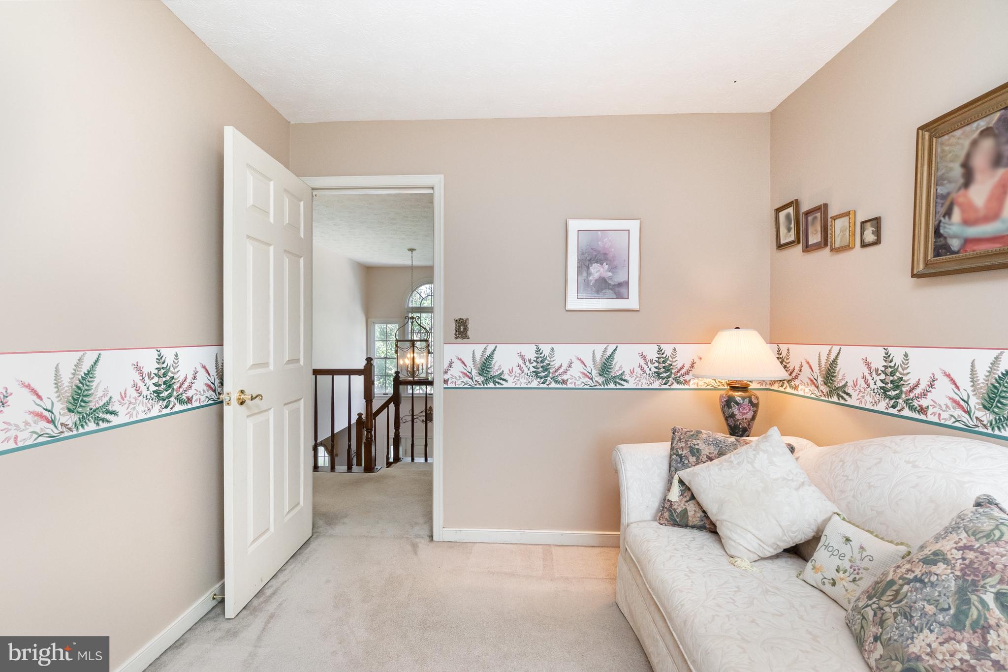 OVERVIEW MANOR - Residential