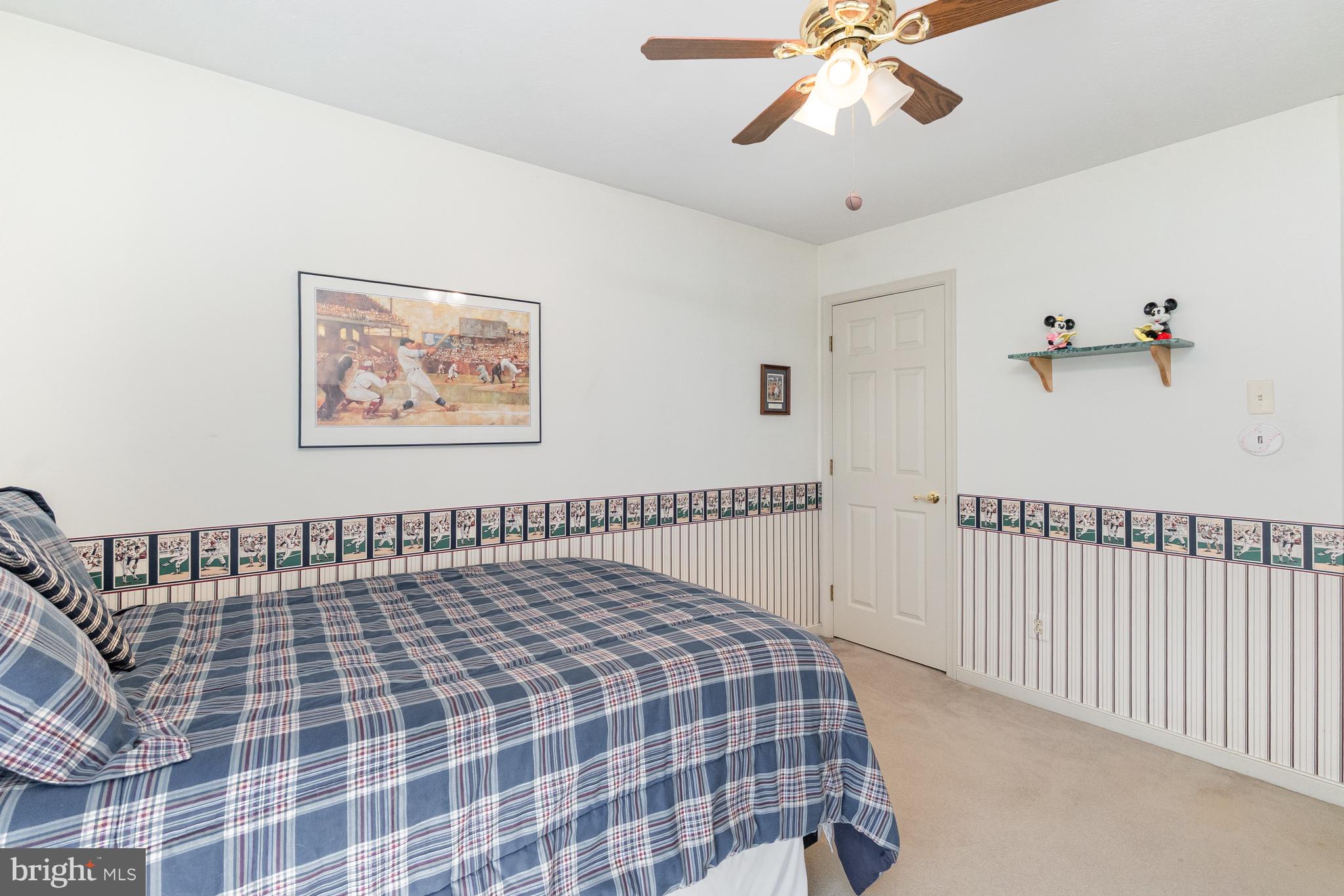 OVERVIEW MANOR - Residential