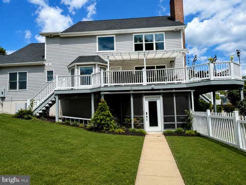 Homes For Rent - 14480 Woodstar Court<br/> LEESBURG, VA 20176