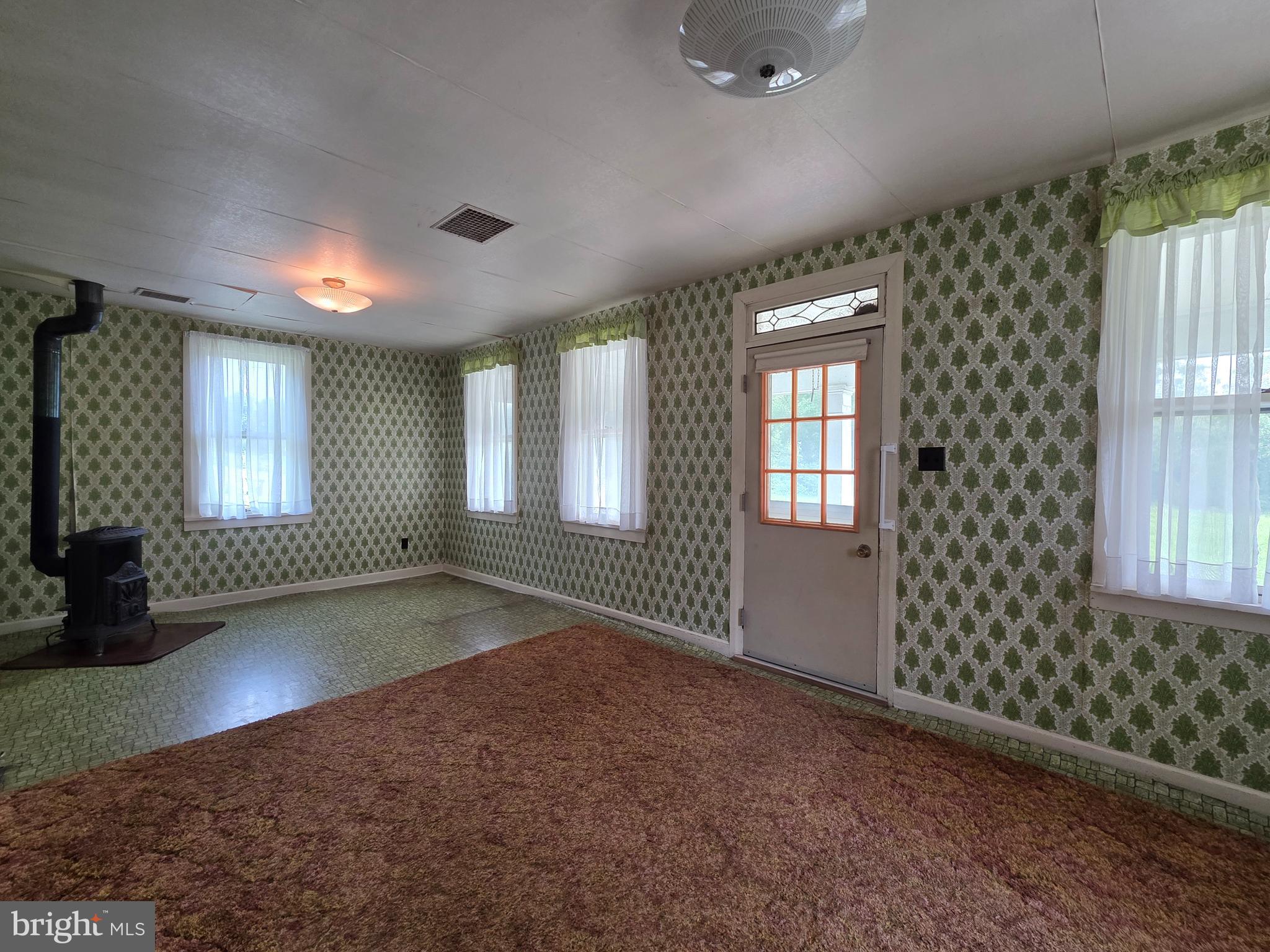 105 GALEN HALL ROAD