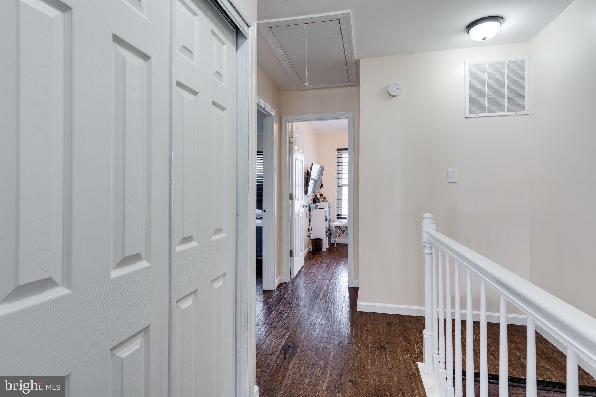 TOWNS OF FOREST HILLS - Residential