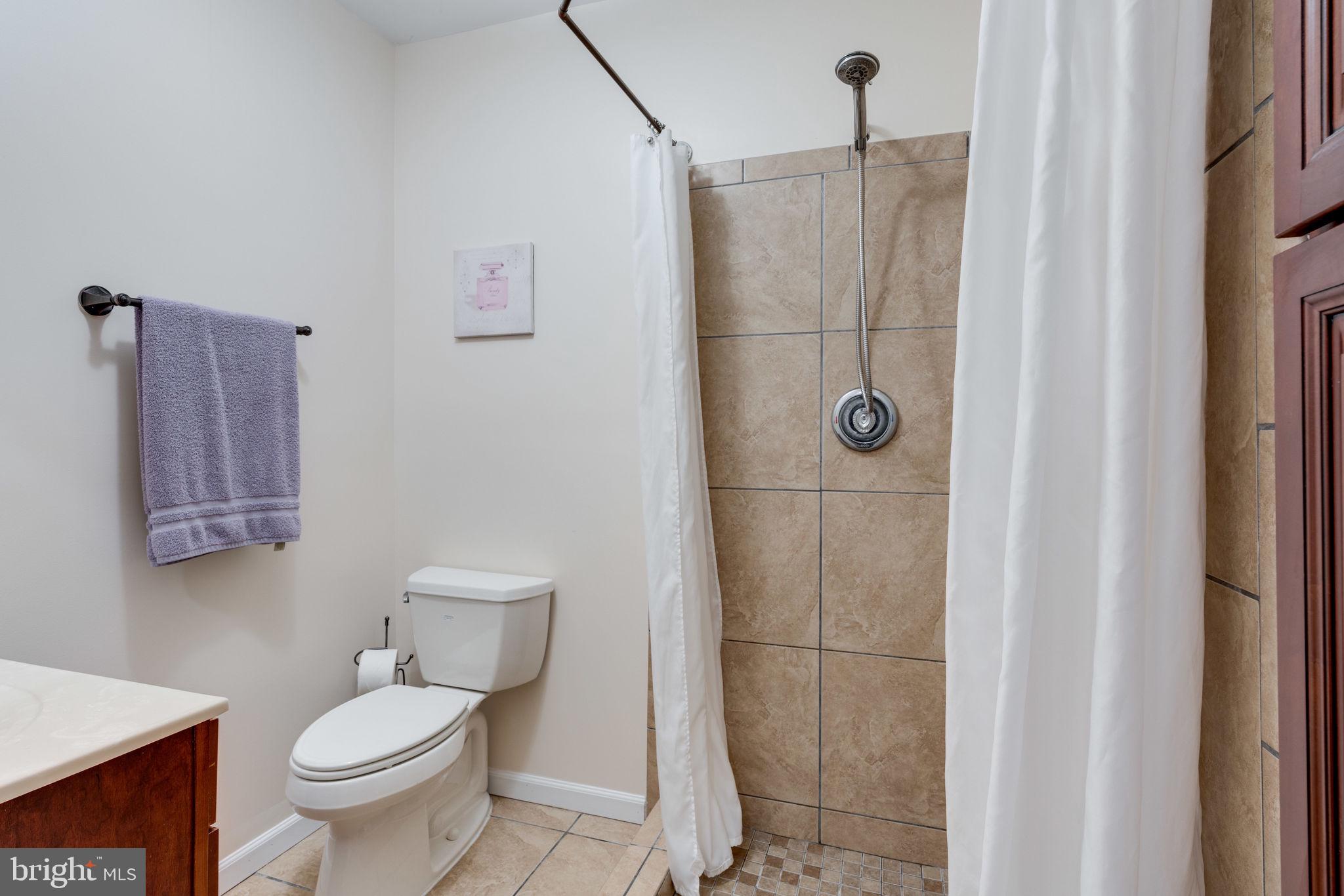 TOWNS OF FOREST HILLS - Residential