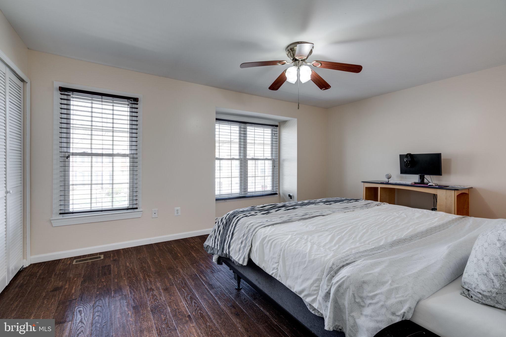 TOWNS OF FOREST HILLS - Residential