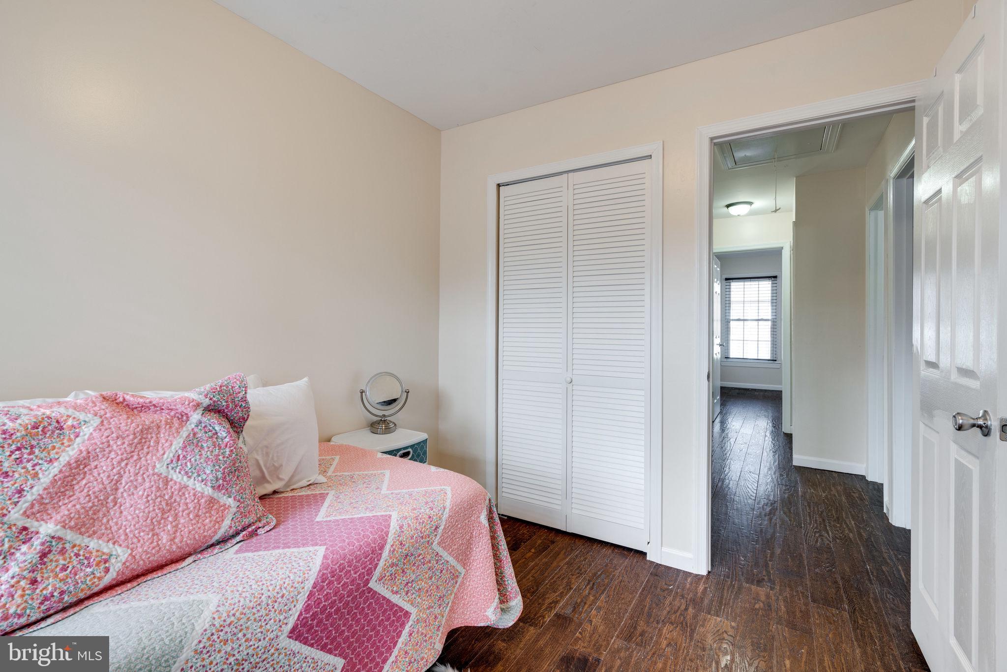 TOWNS OF FOREST HILLS - Residential