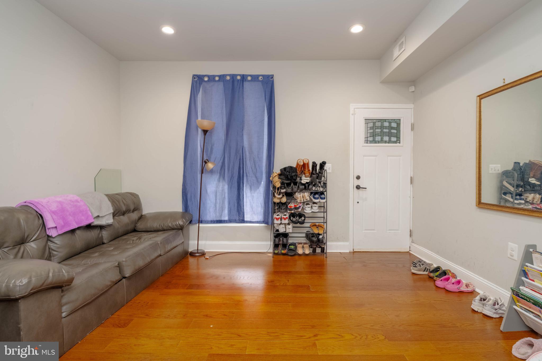 WINCHESTER - Residential