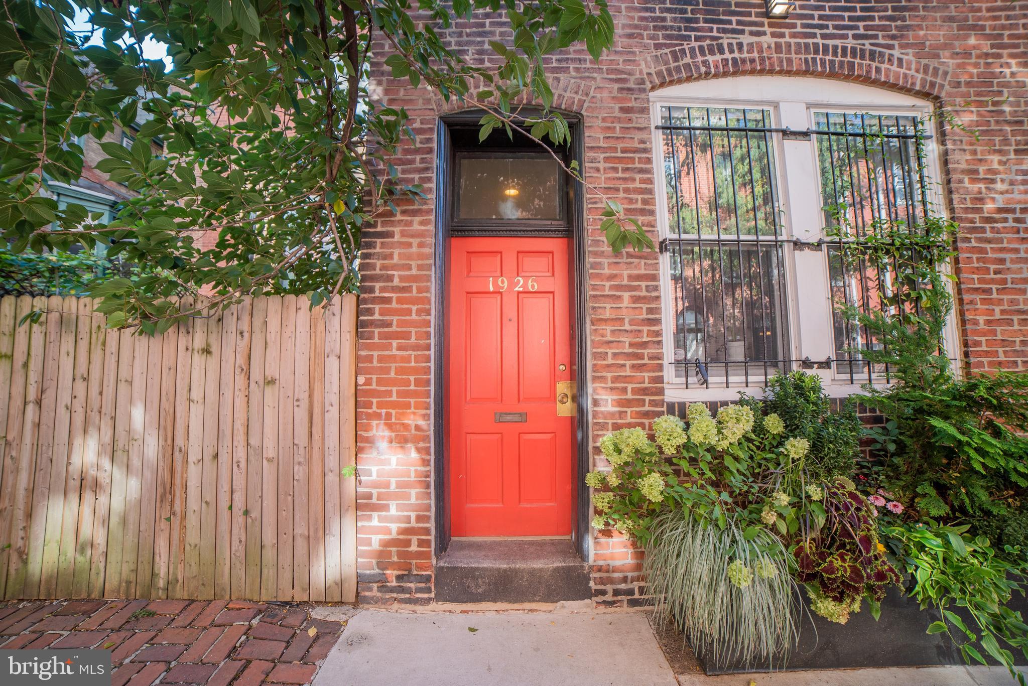 RITTENHOUSE SQUARE - Residential Lease