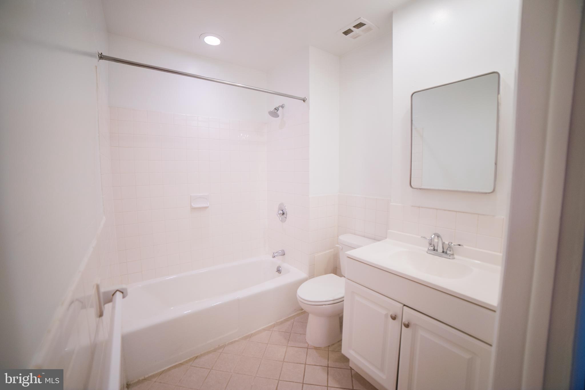 RITTENHOUSE SQUARE - Residential Lease