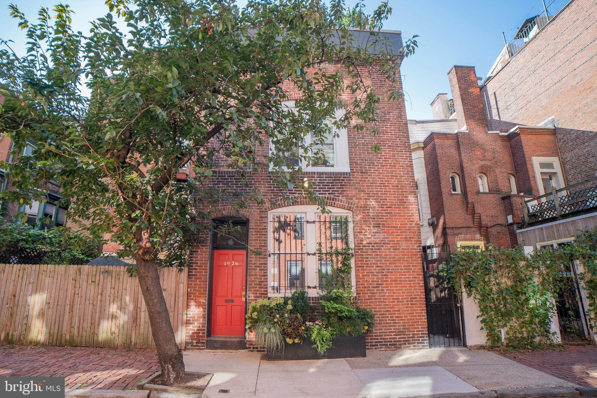 RITTENHOUSE SQUARE - Residential Lease