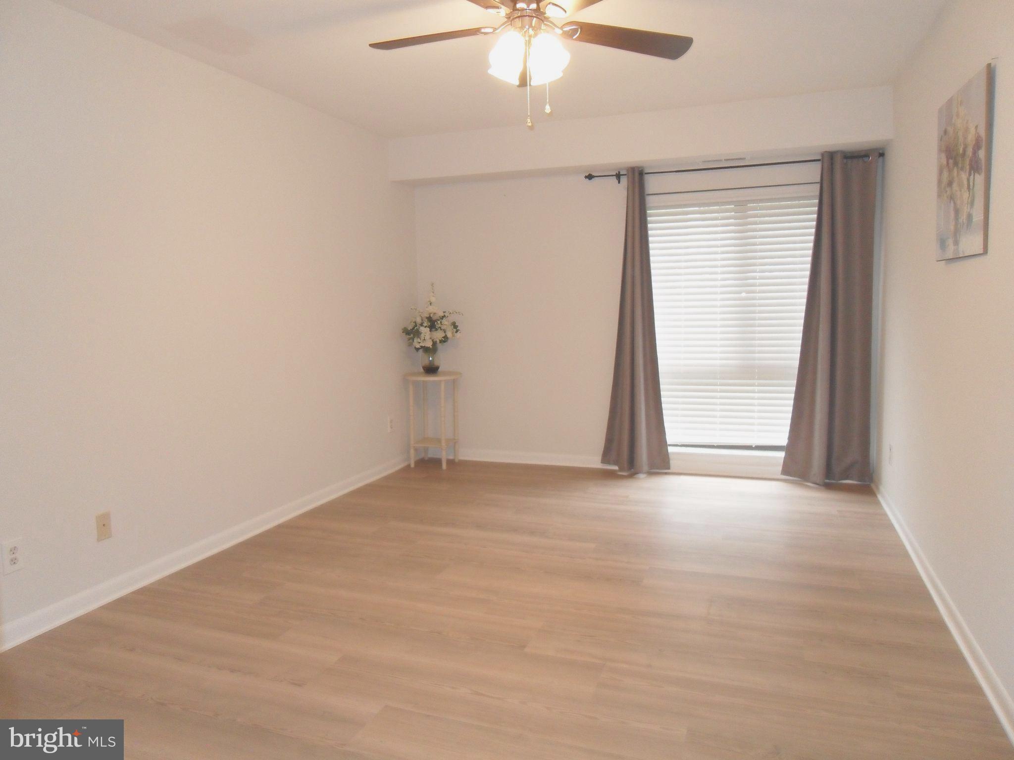 VILLAGE OF LONG REACH - Residential