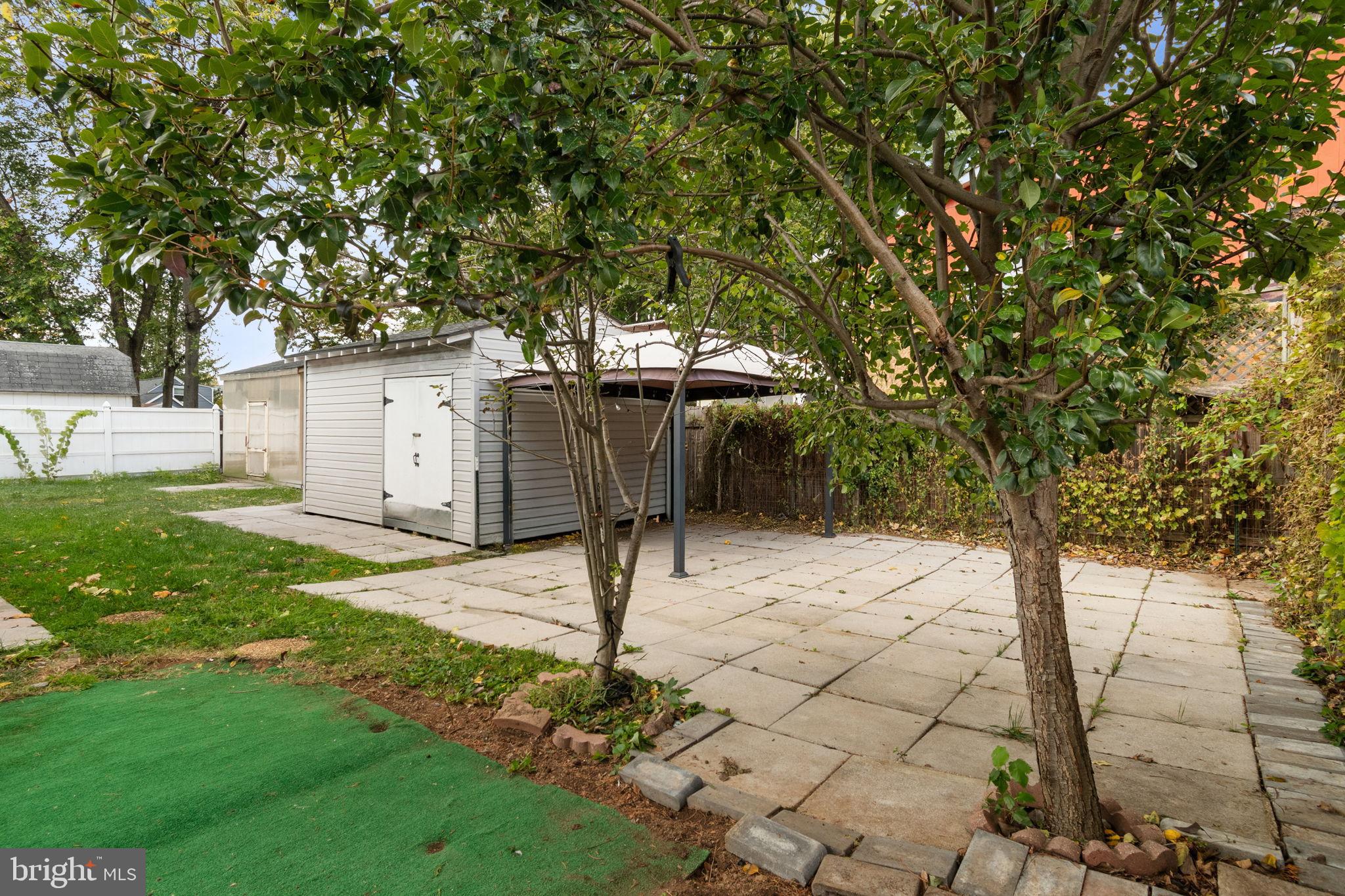 LOWENBACH - Residential