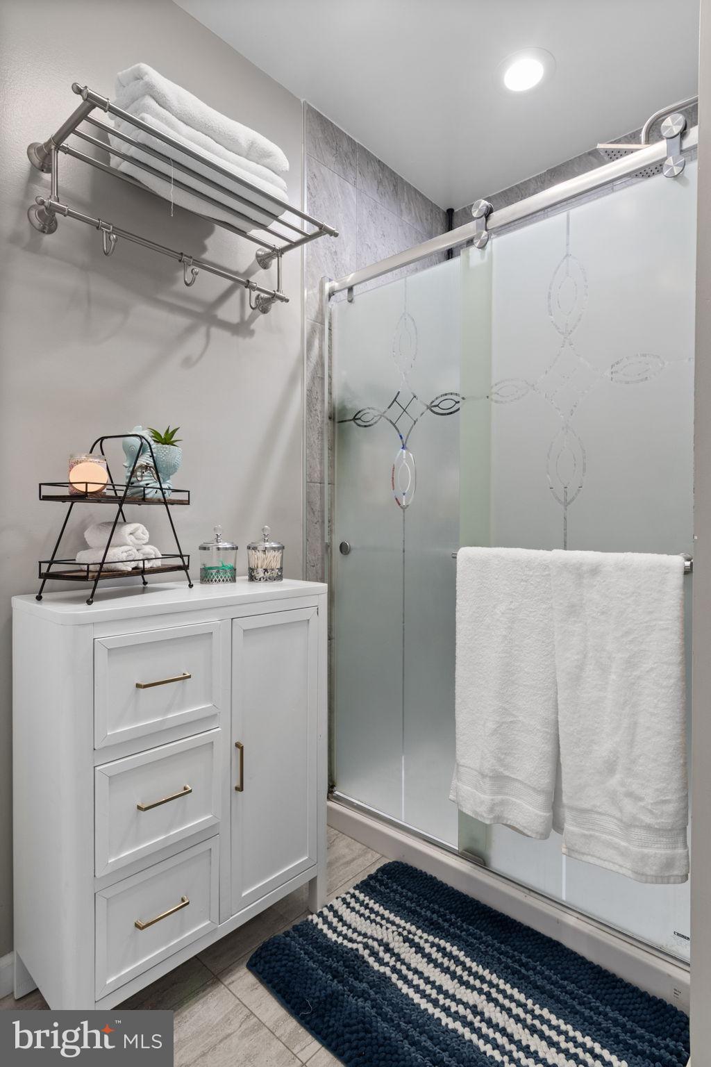 LOWENBACH - Residential