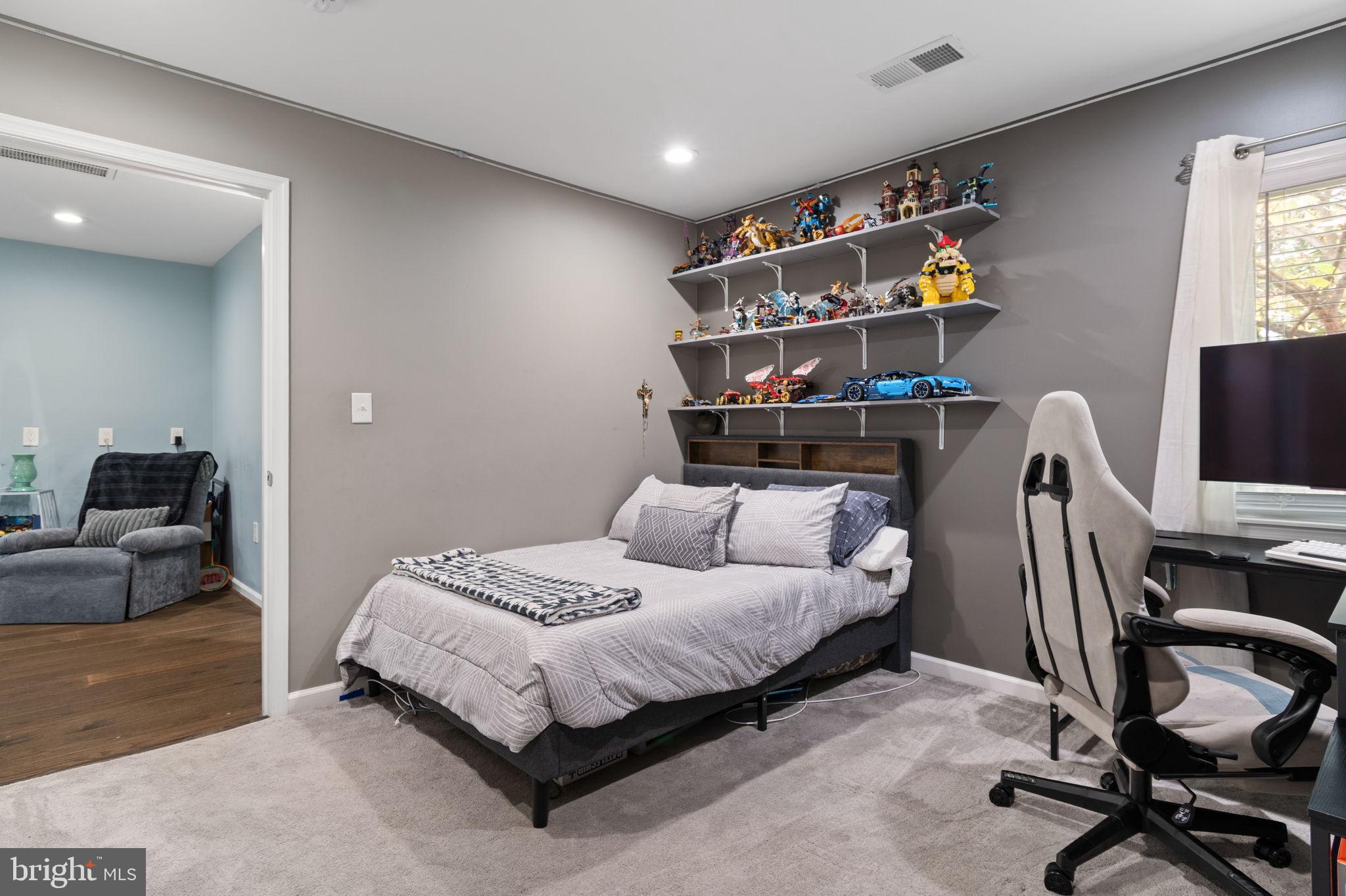 LOWENBACH - Residential