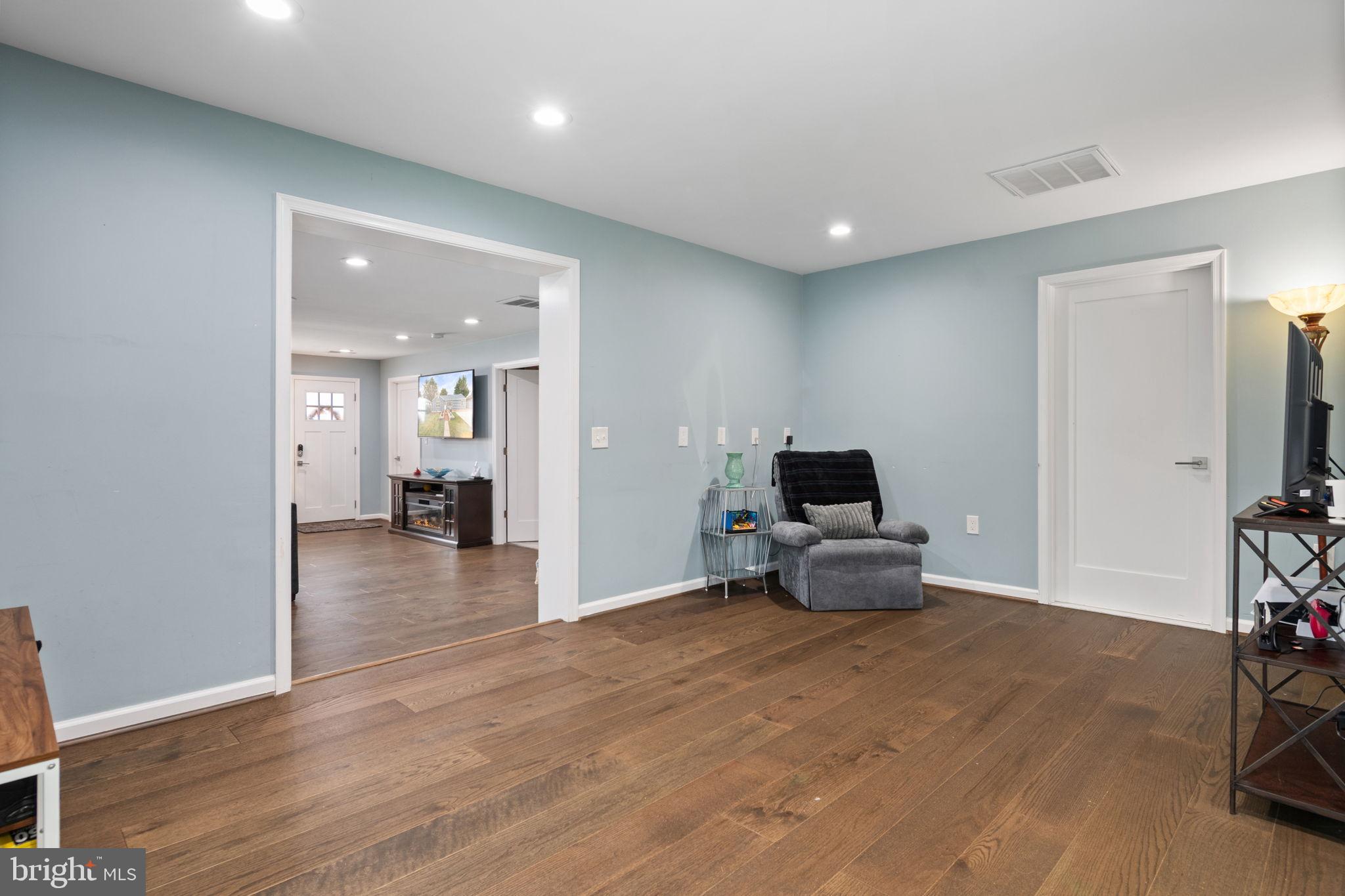 LOWENBACH - Residential