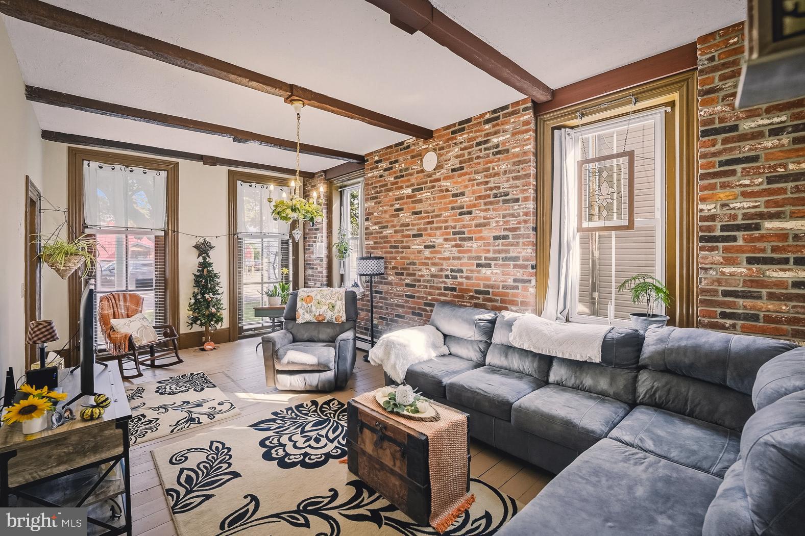 15882 KUTZTOWN A