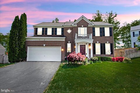 Photo of 13408 Vista Forest Dr, WOODBRIDGE, VA 22192 (MLS # VAPW2117030)