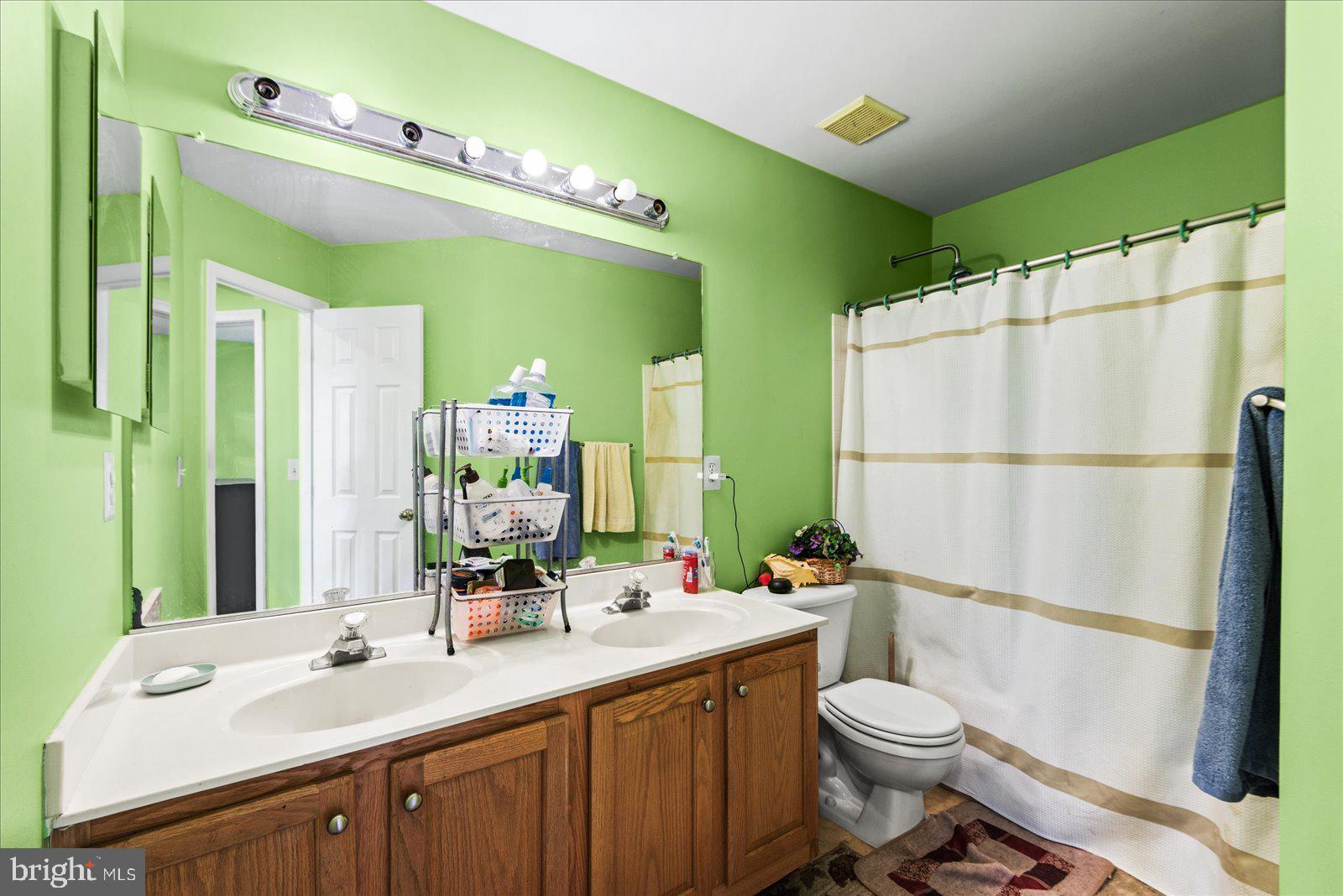 FOREST VISTA - Residential