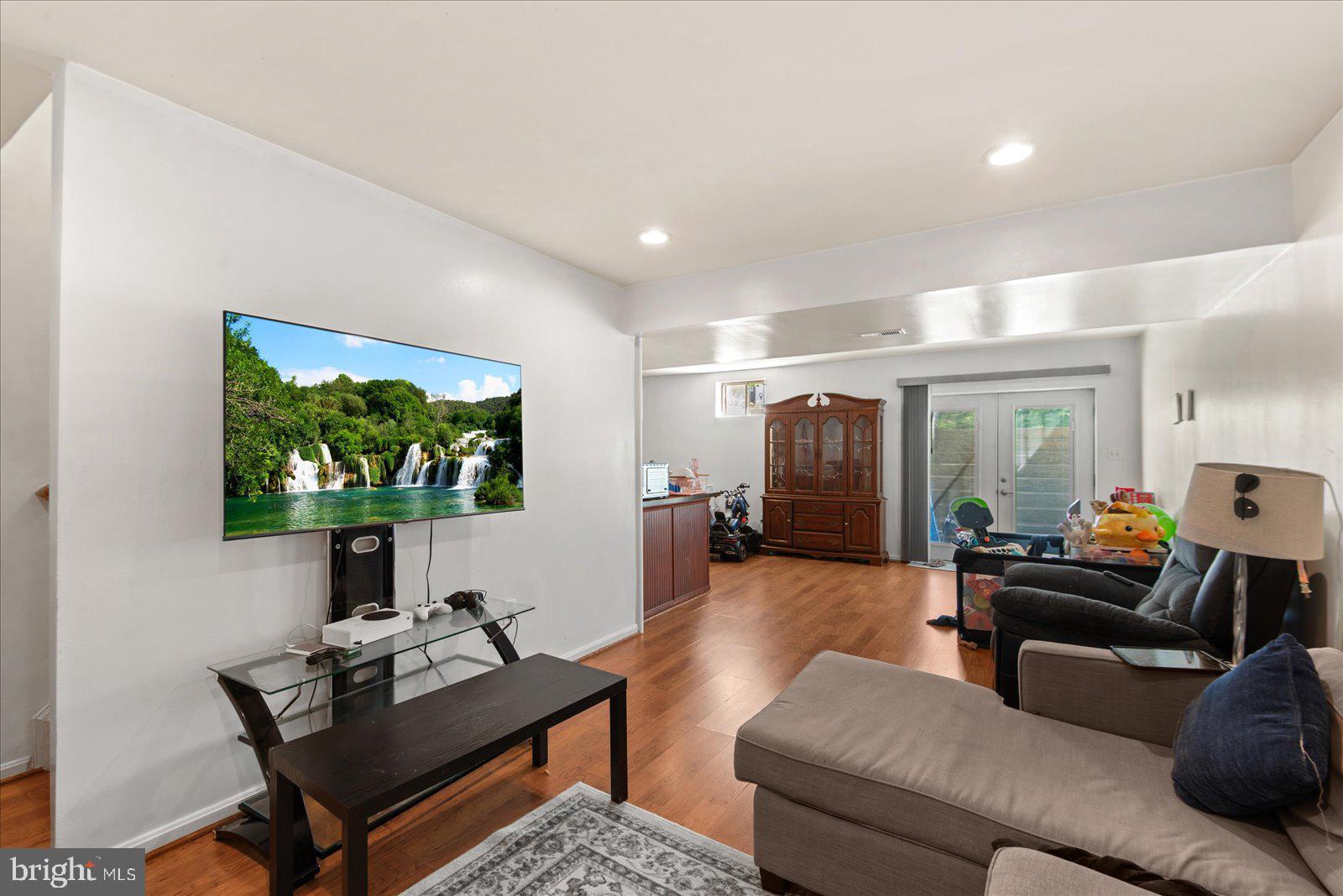 FOREST VISTA - Residential