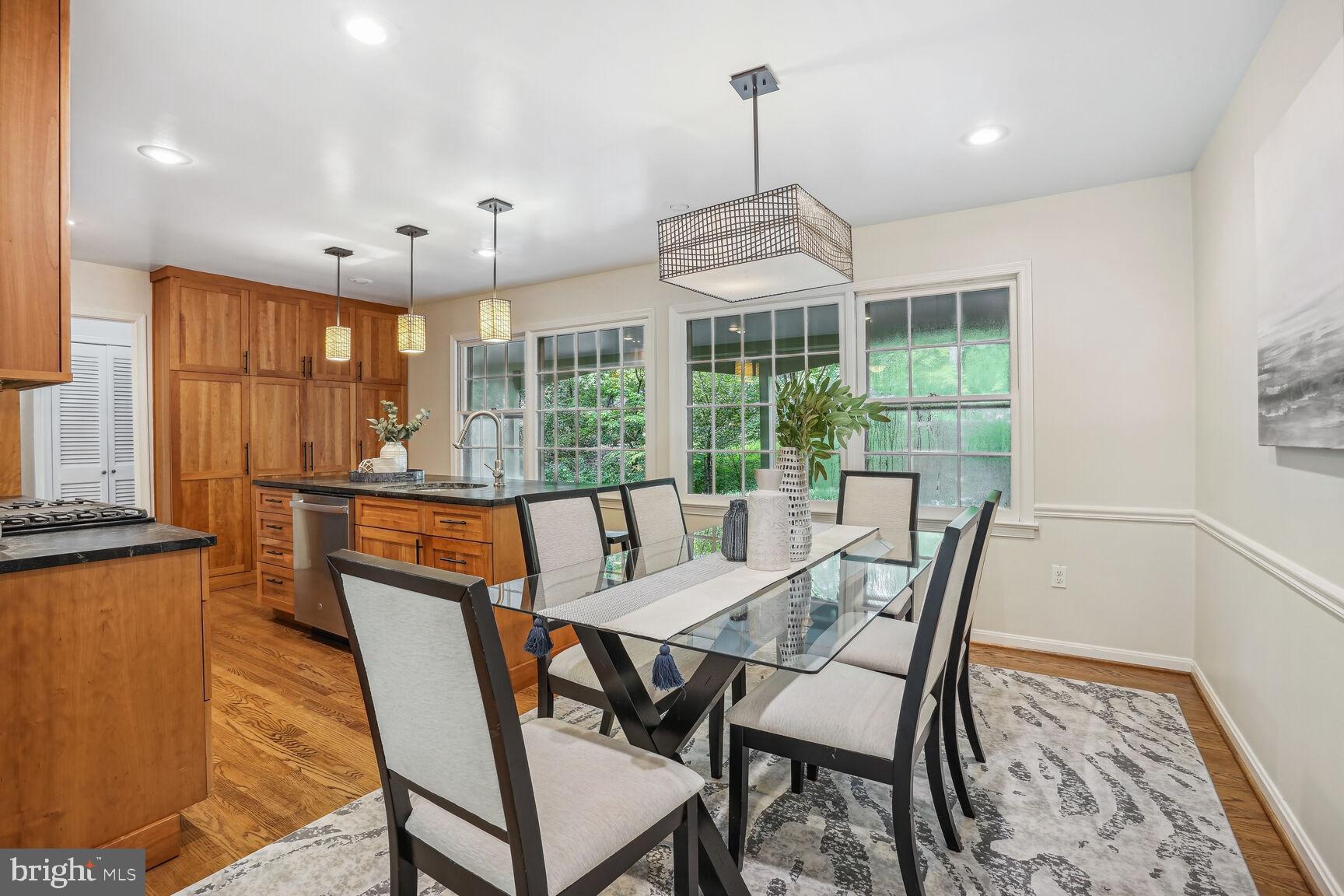 RESTON - Residential