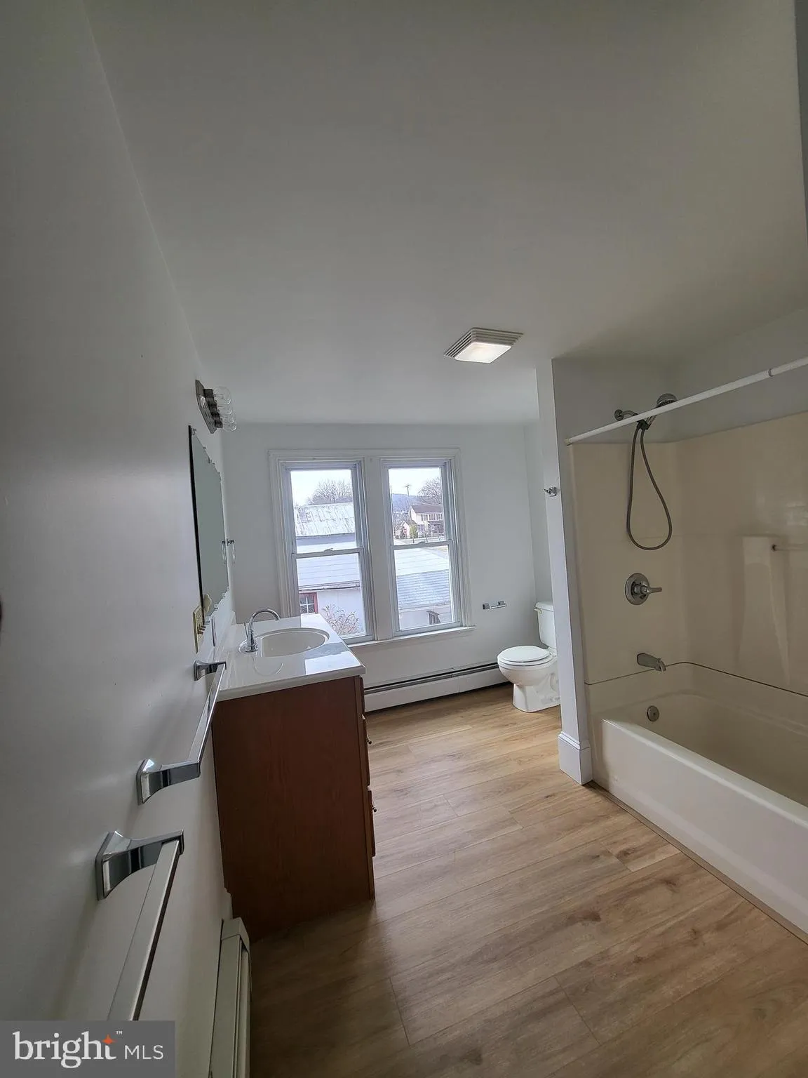 Robesonia, Pennsylvania 19551, United States, 6 Bedrooms Bedrooms, ,4 BathroomsBathrooms,Residential,Active,82468