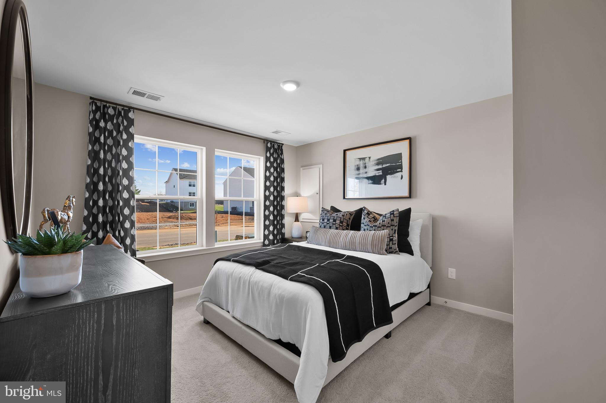 RIVERPOINTE - Residential