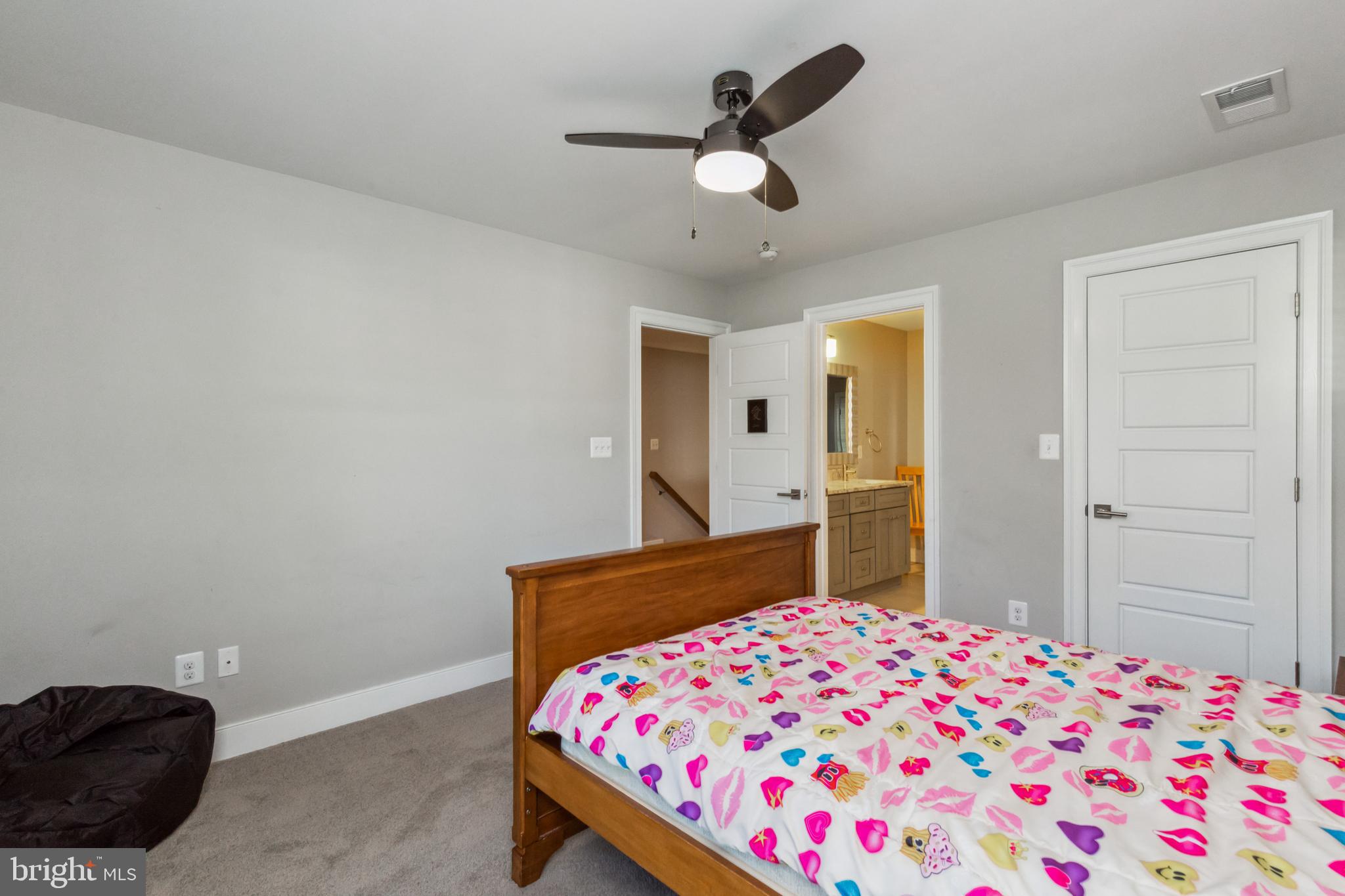 FALLS CHURCH CITY - Residential