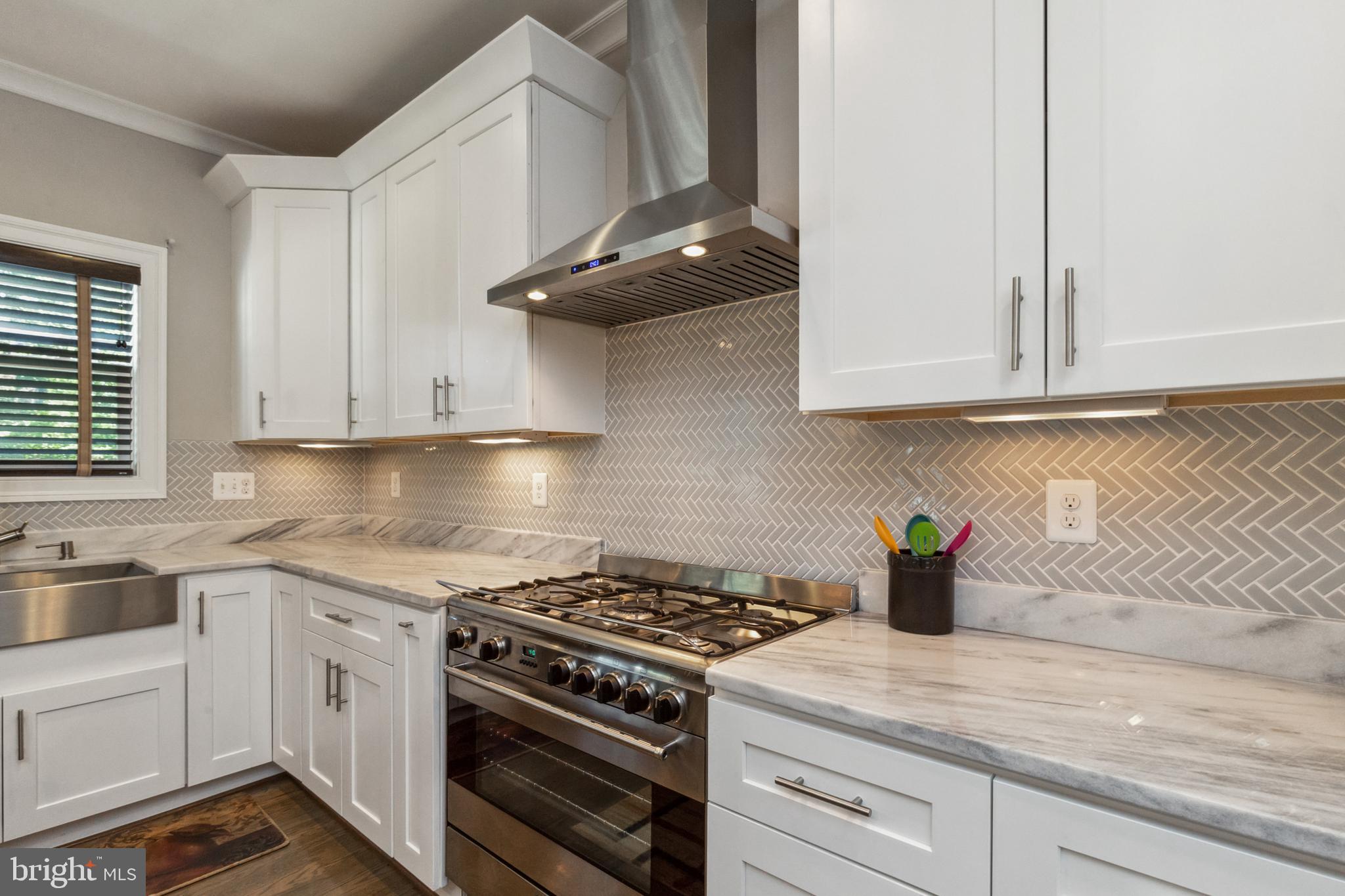 FALLS CHURCH CITY - Residential