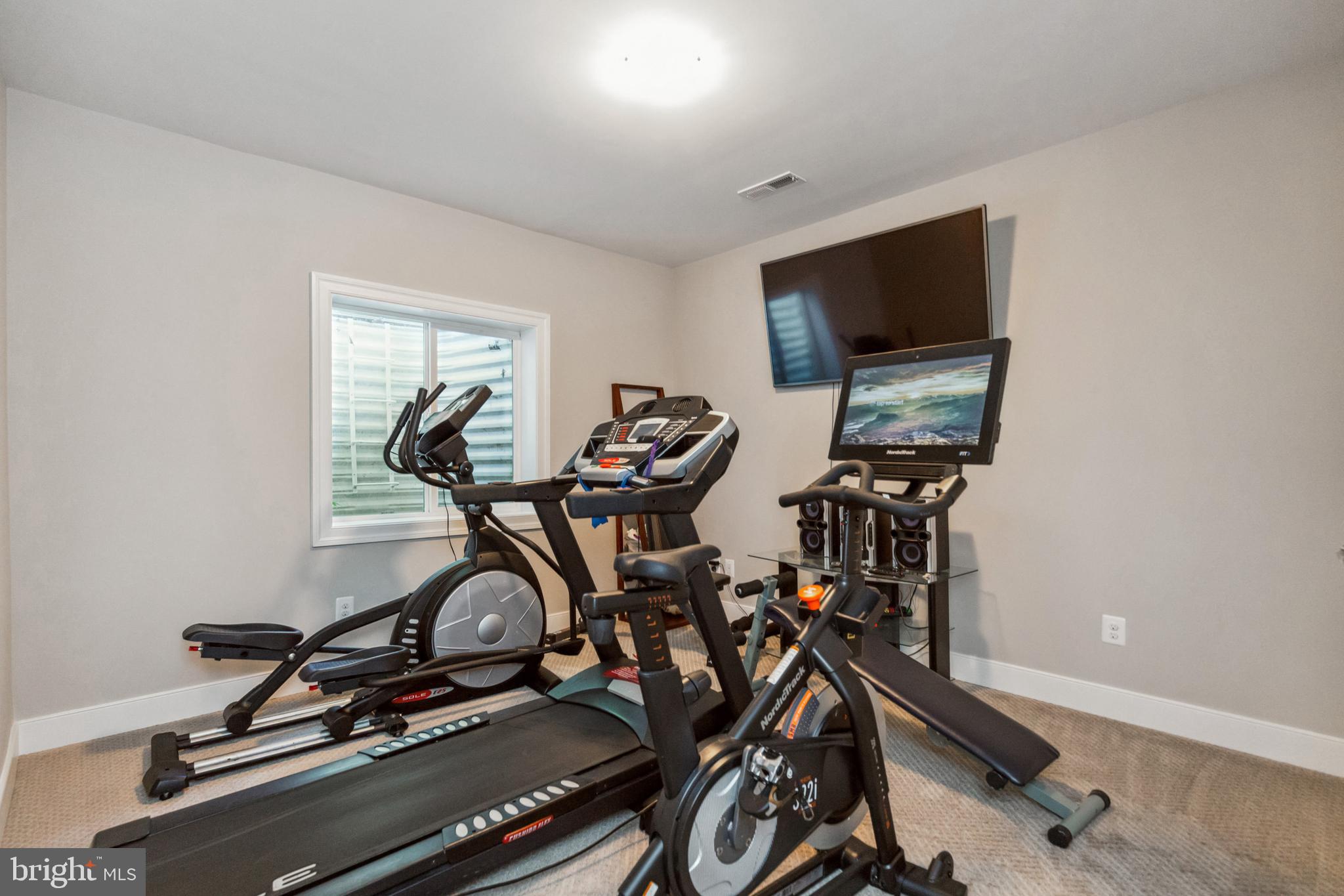 FALLS CHURCH CITY - Residential