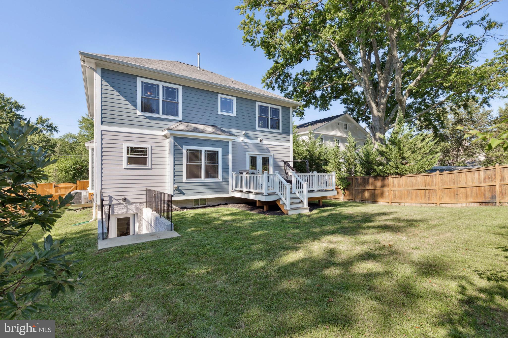 FALLS CHURCH CITY - Residential