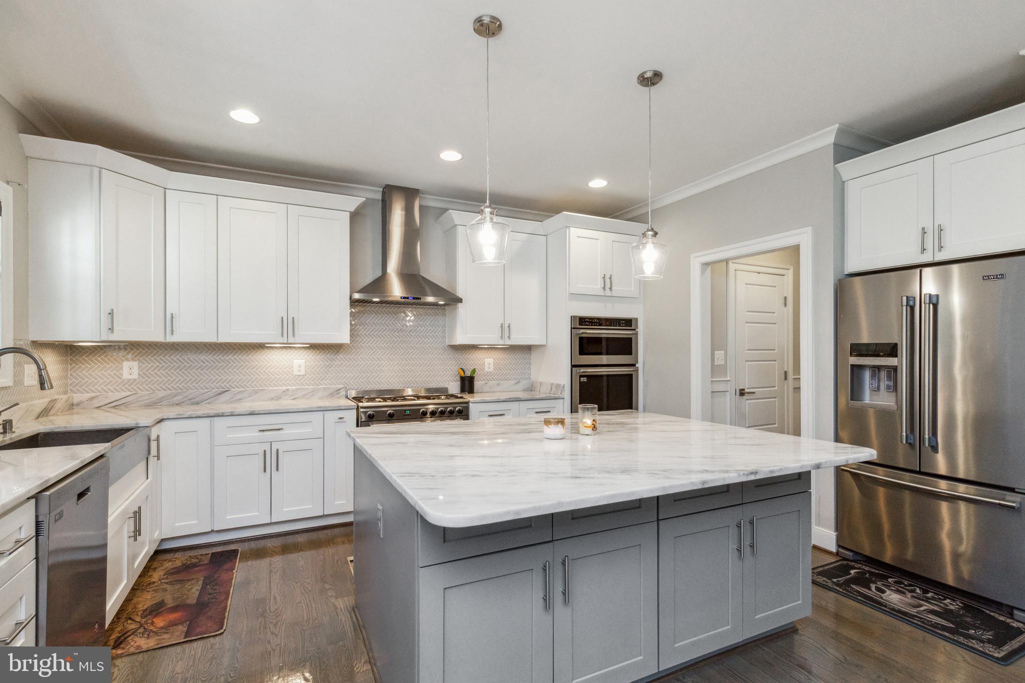 FALLS CHURCH CITY - Residential